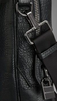 BLACK Attaché-case en cuir gravé de check en relief
