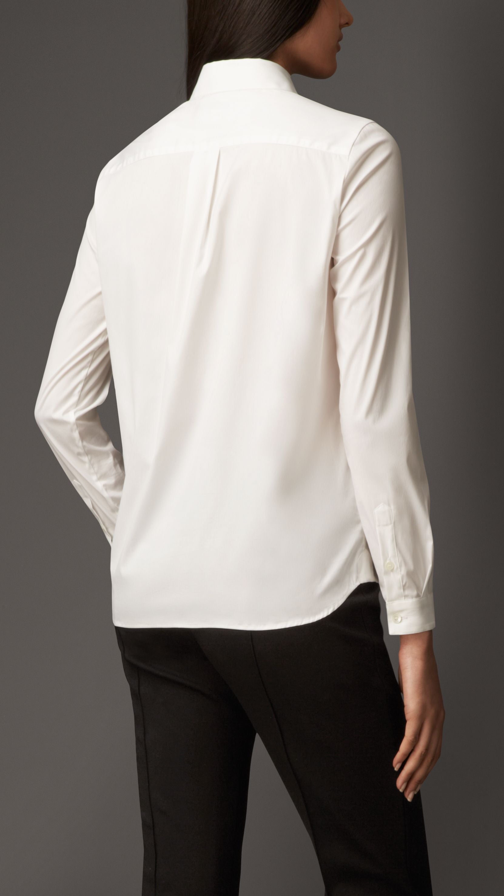 WHITE Chemise en coton extensible avec large patte