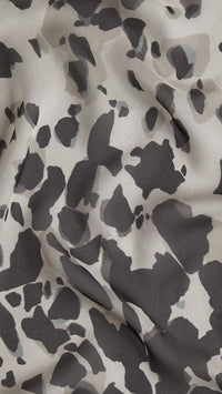STONE PRINT Foulard en georgette de soie à imprimé fauve