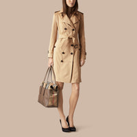 TAUPE GREY Sac à langer à motif House check avec détails en cuir