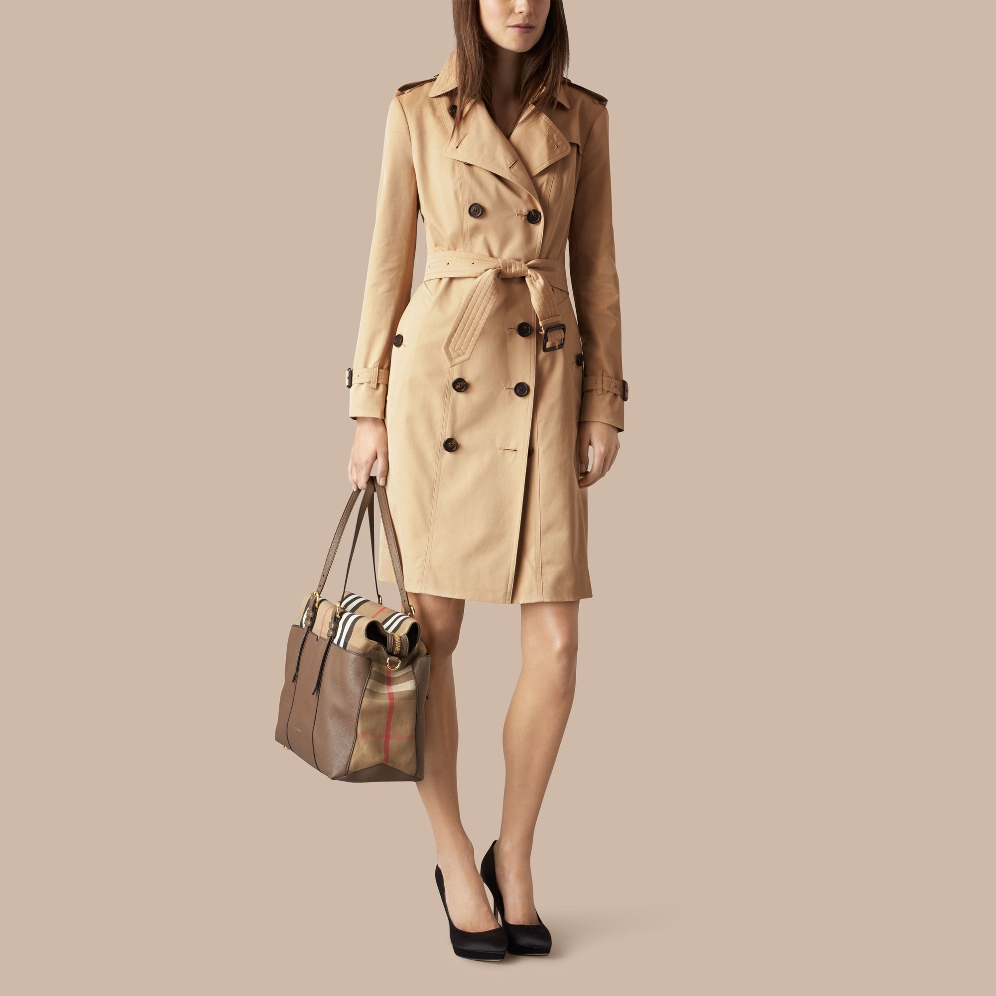 TAUPE GREY Sac à langer à motif House check avec détails en cuir
