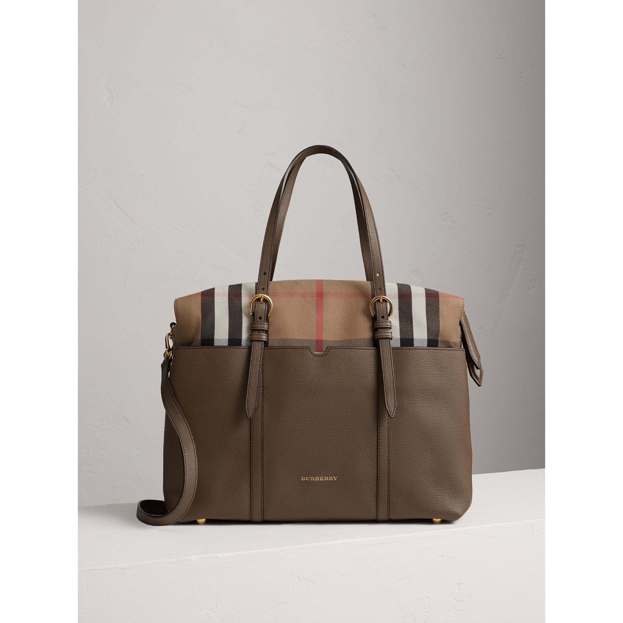 TAUPE GREY Sac à langer à motif House check avec détails en cuir