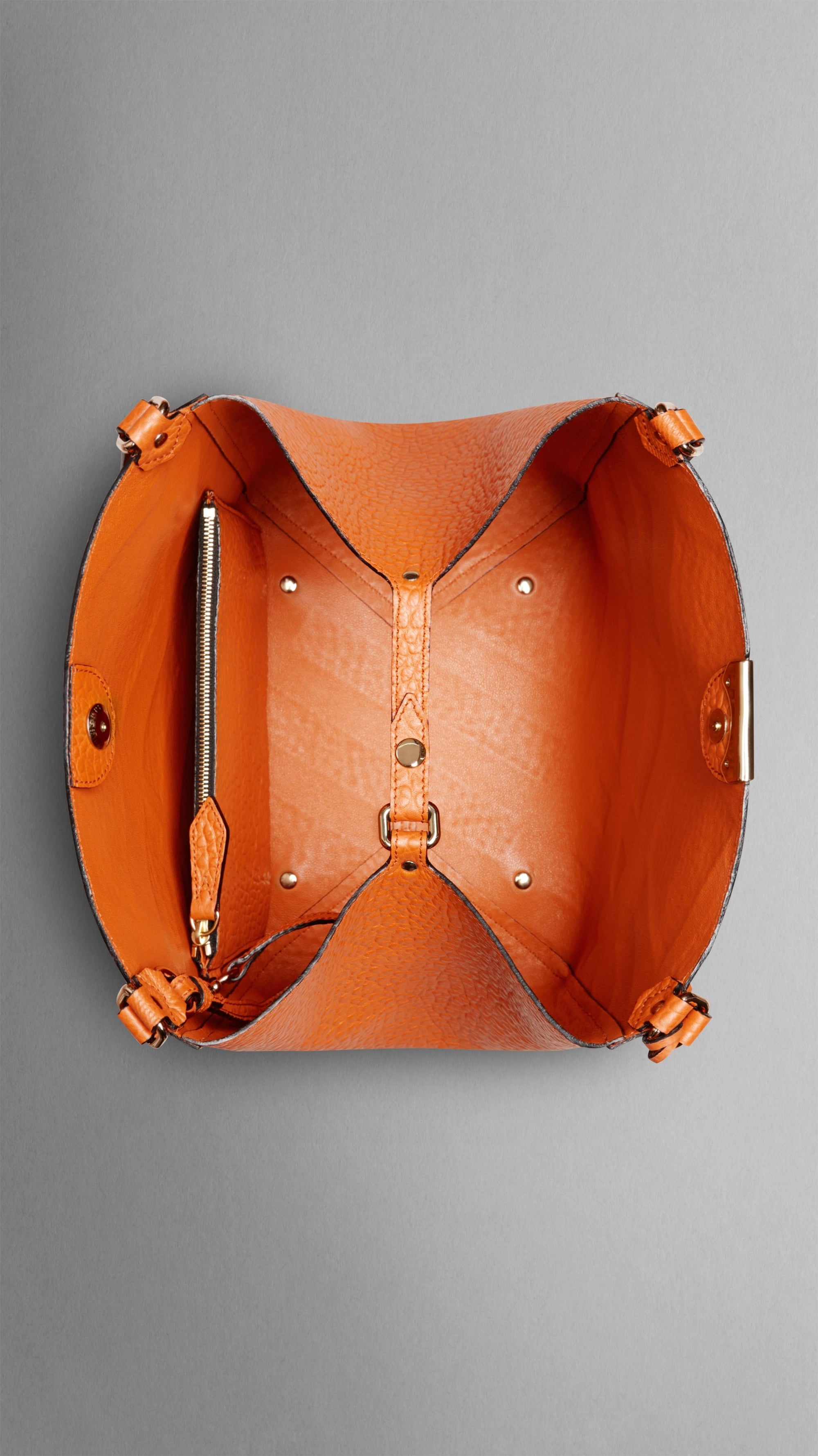 COPPER ORANGE Petit Sac The Canter en cuir avec motif check en relief