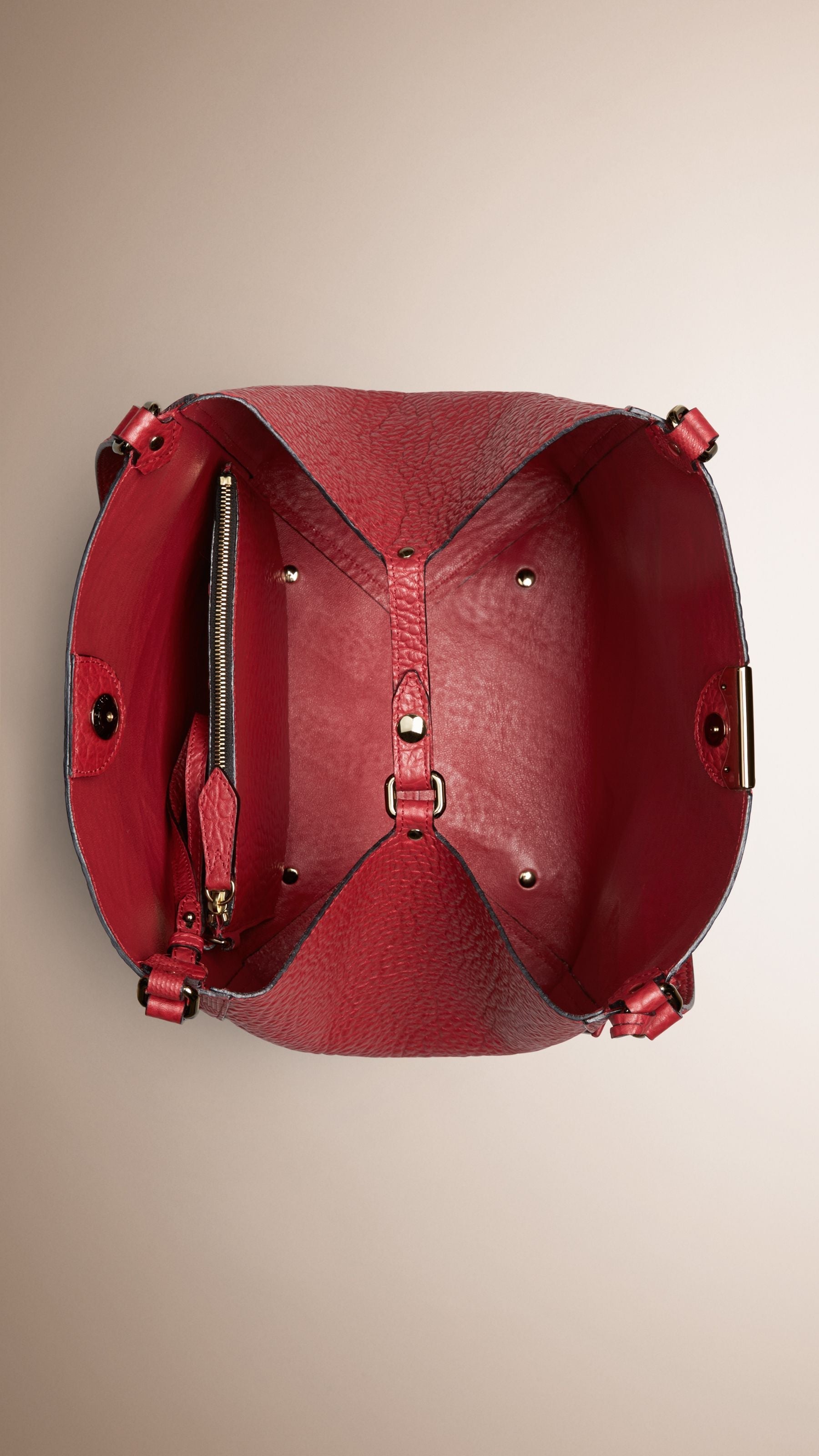 MILITARY RED Petit Sac The Canter en cuir avec motif check en relief