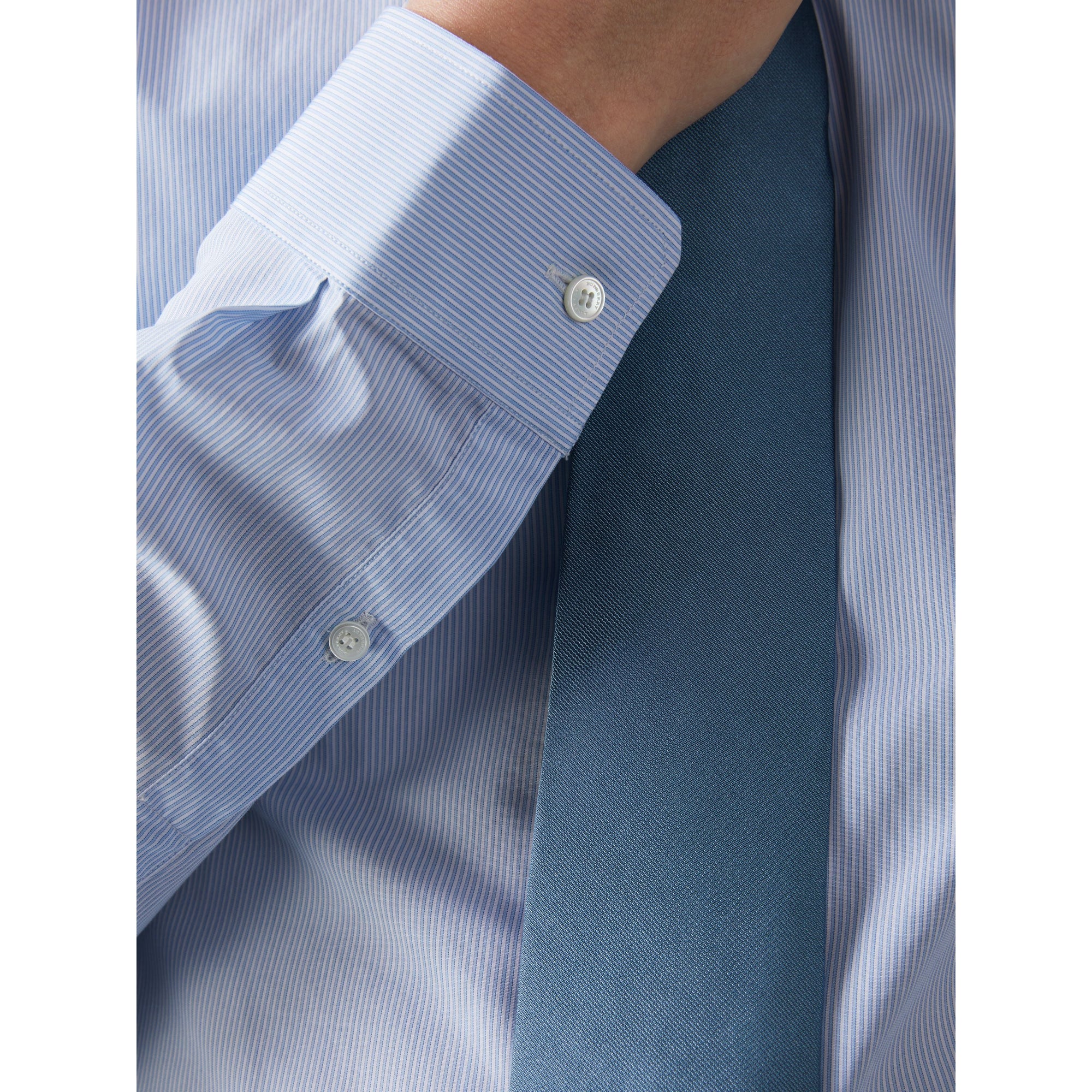CITY BLUE Chemise ajustée en popeline de coton à rayures
