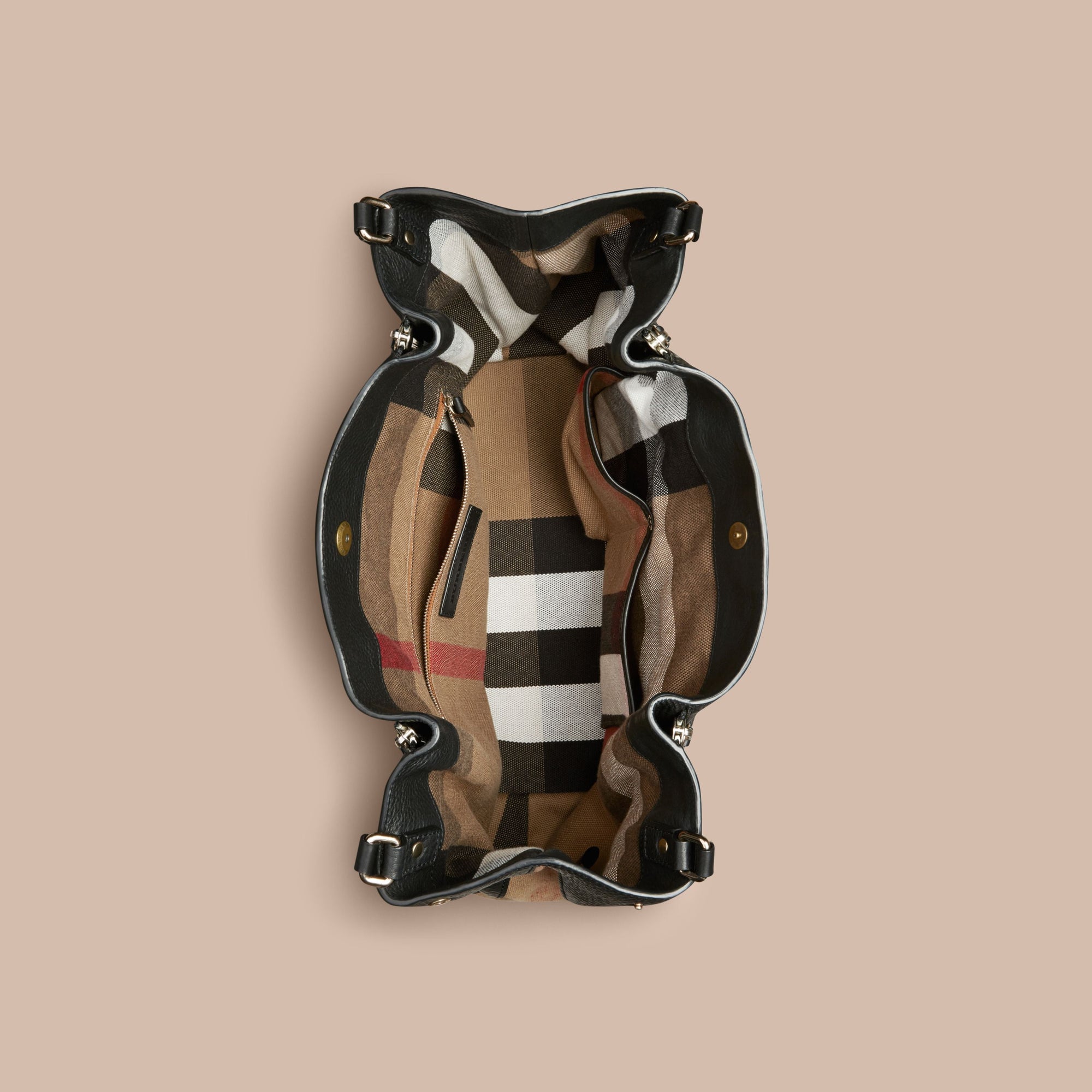 BLACK Sac tote medium en cuir orné de touches check