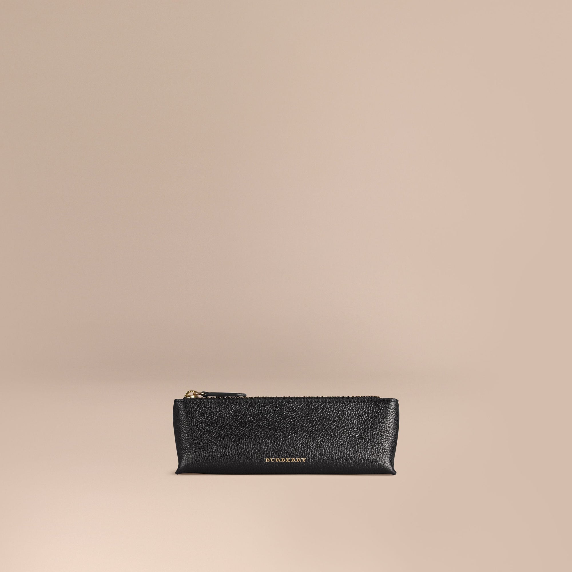 BLACK Petite pochette pour accessoires numériques en cuir grainé