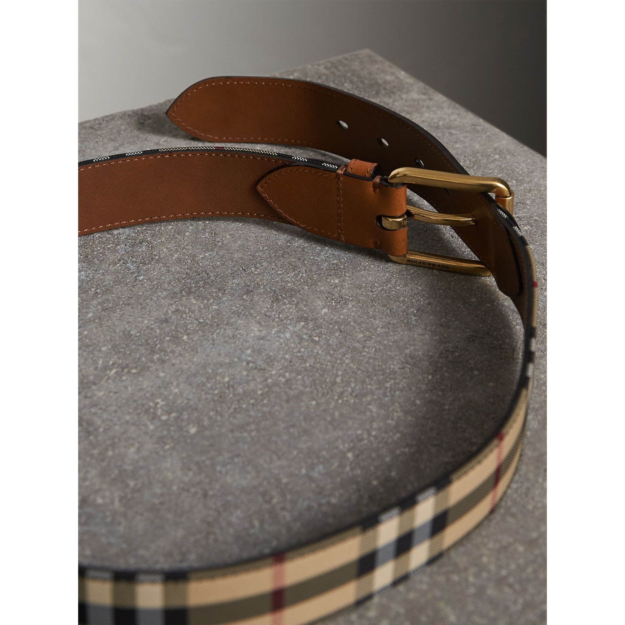 TAN Ceinture à motif Horseferry check avec éléments en cuir