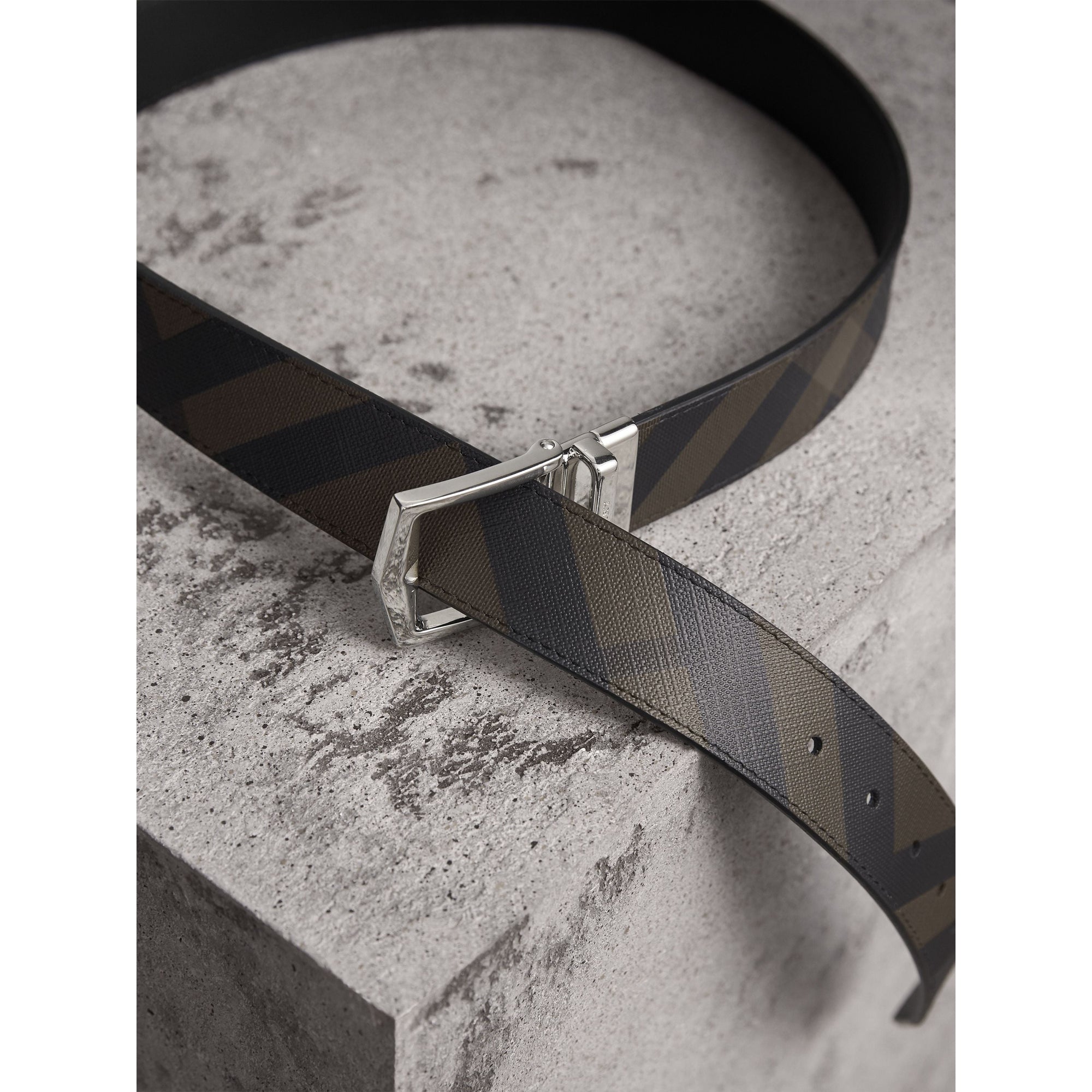 BLACK Ceinture réversible en tissu London check et cuir