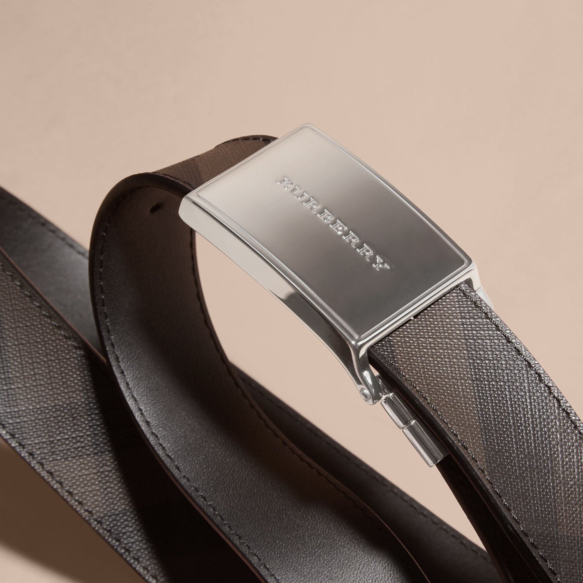 BLACK Ceinture avec plaque réversible en cuir à motif London check