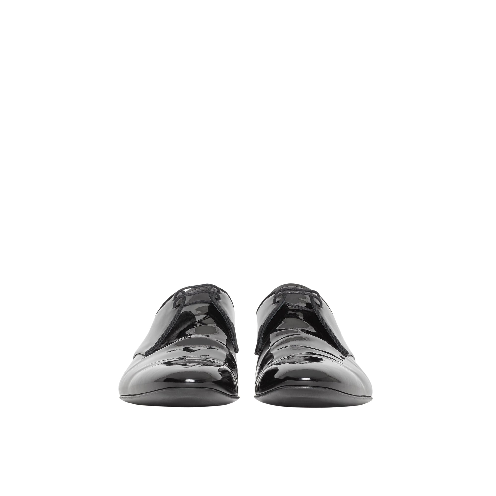 BLACK Chaussures à lacets en cuir ciré