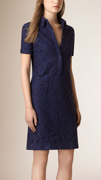 BRIGHT REGENCY BLUE Robe chemise en dentelle à motif floral