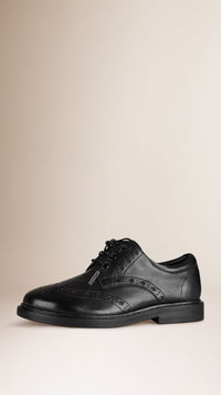 BLACK Chaussures Richelieu en cuir avec embout