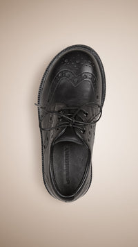 BLACK Chaussures Richelieu en cuir avec embout