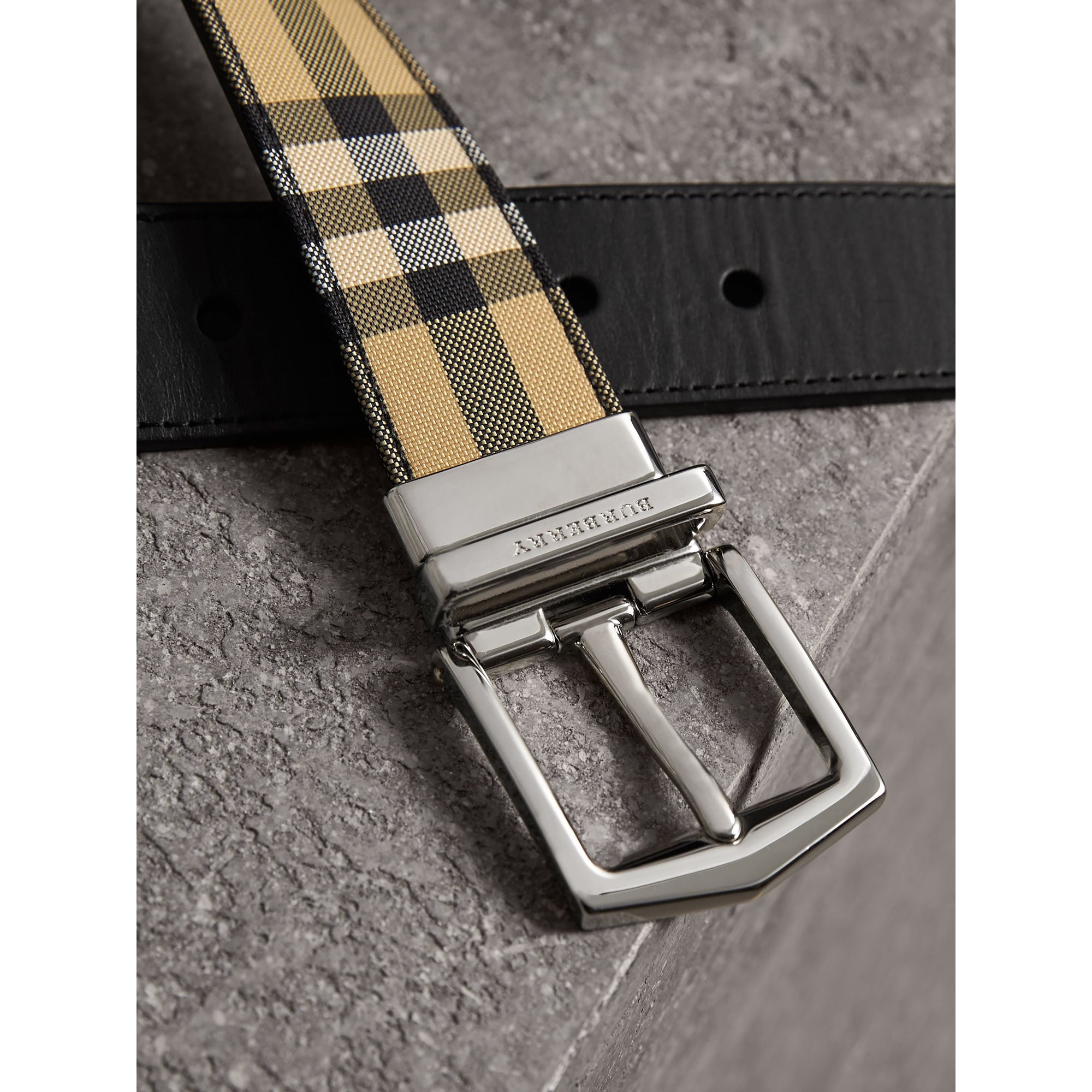 BLACK Ceinture réversible à motif Horseferry check doublée de cuir