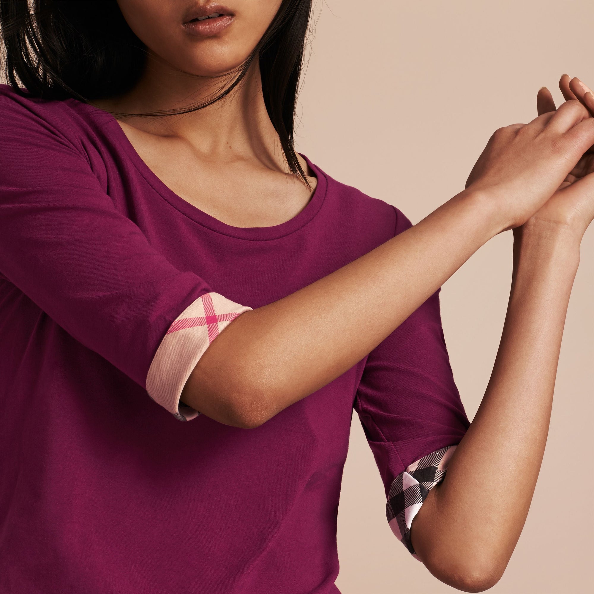 MAGENTA PINK Haut en coton extensible avec revers à motif check