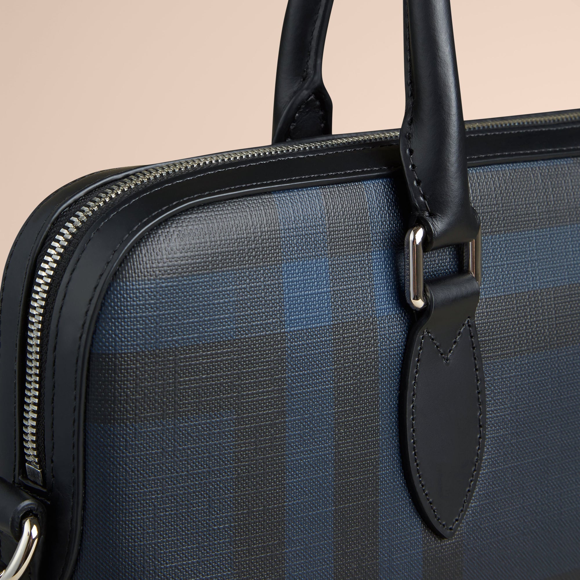 NAVY/BLACK Sac The Barrow à motif London check