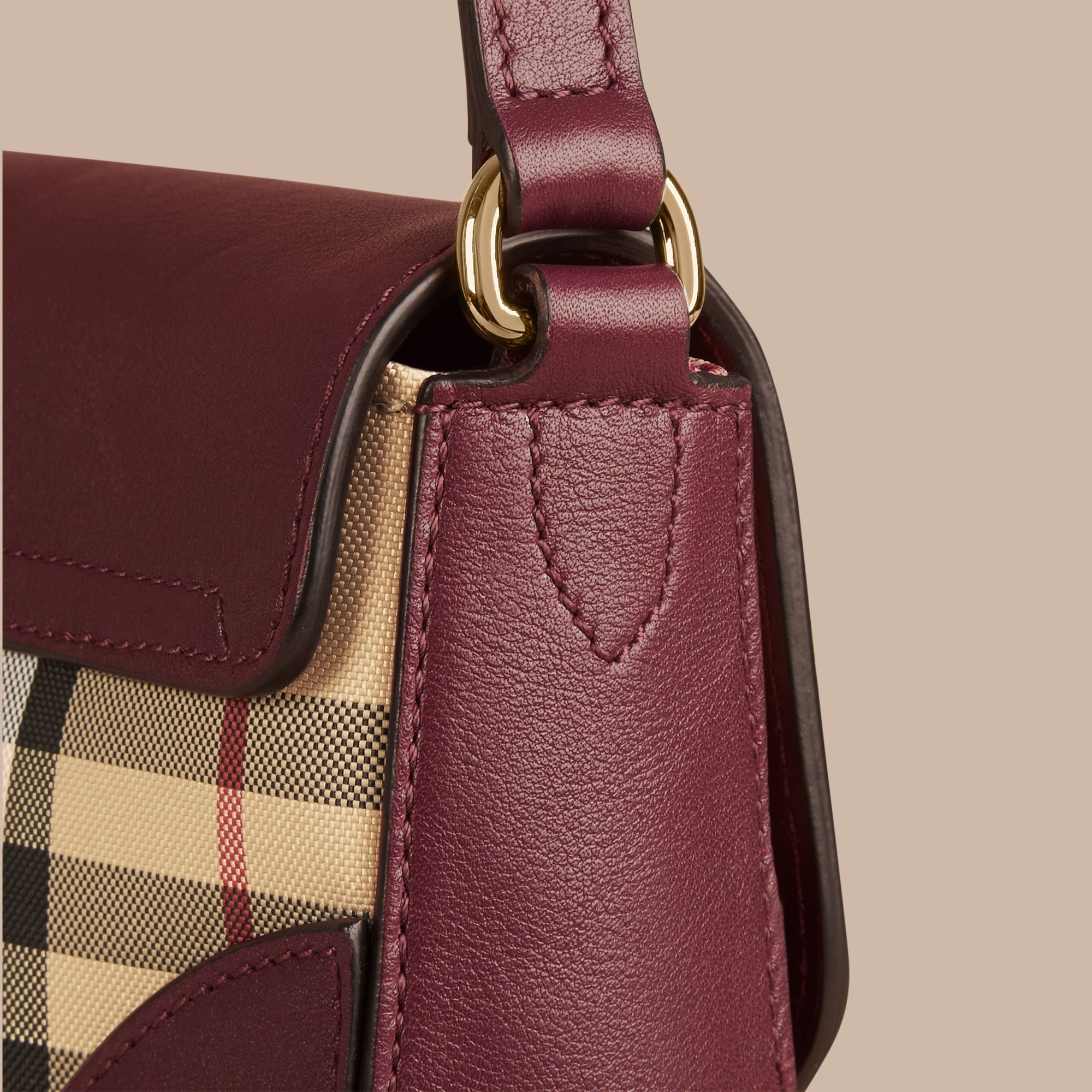 HONEY/DEEP CLARET Petit sac à bandoulière orné du motif Horseferry check et de cuir