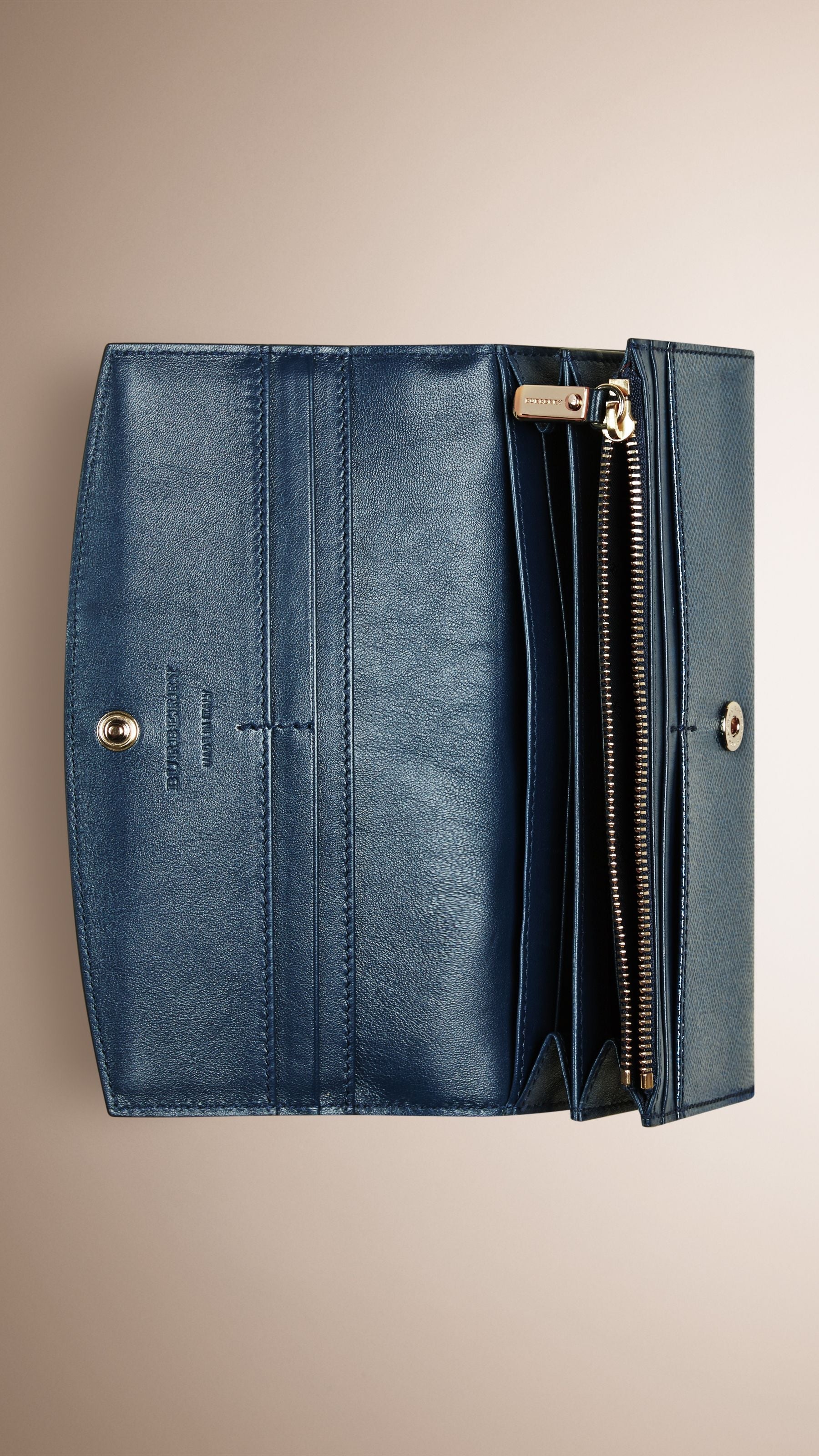 BLUE CARBON Portefeuille continental en cuir London verni