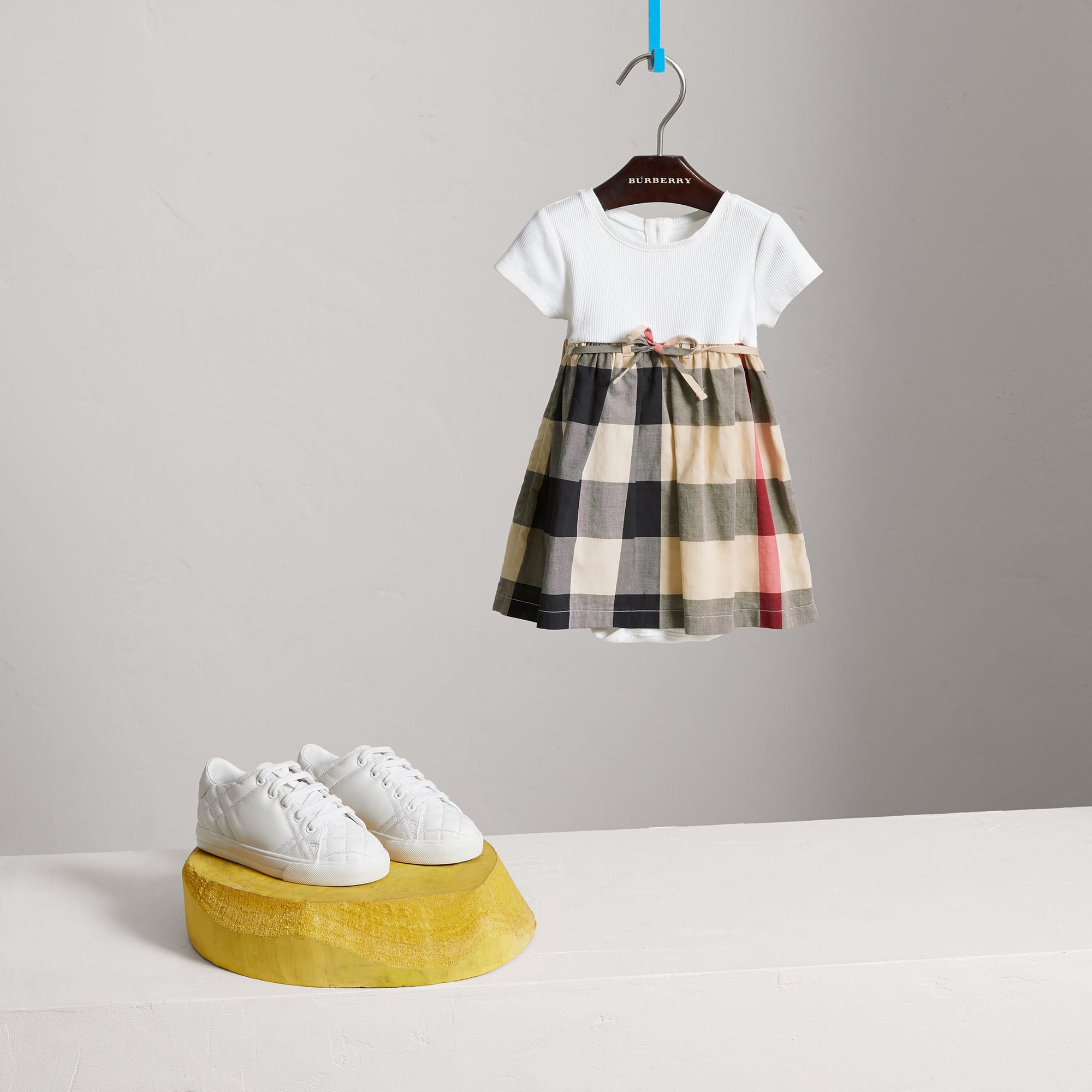 NEW CLASSIC CHECK Robe t-shirt en jersey de coton à motif check