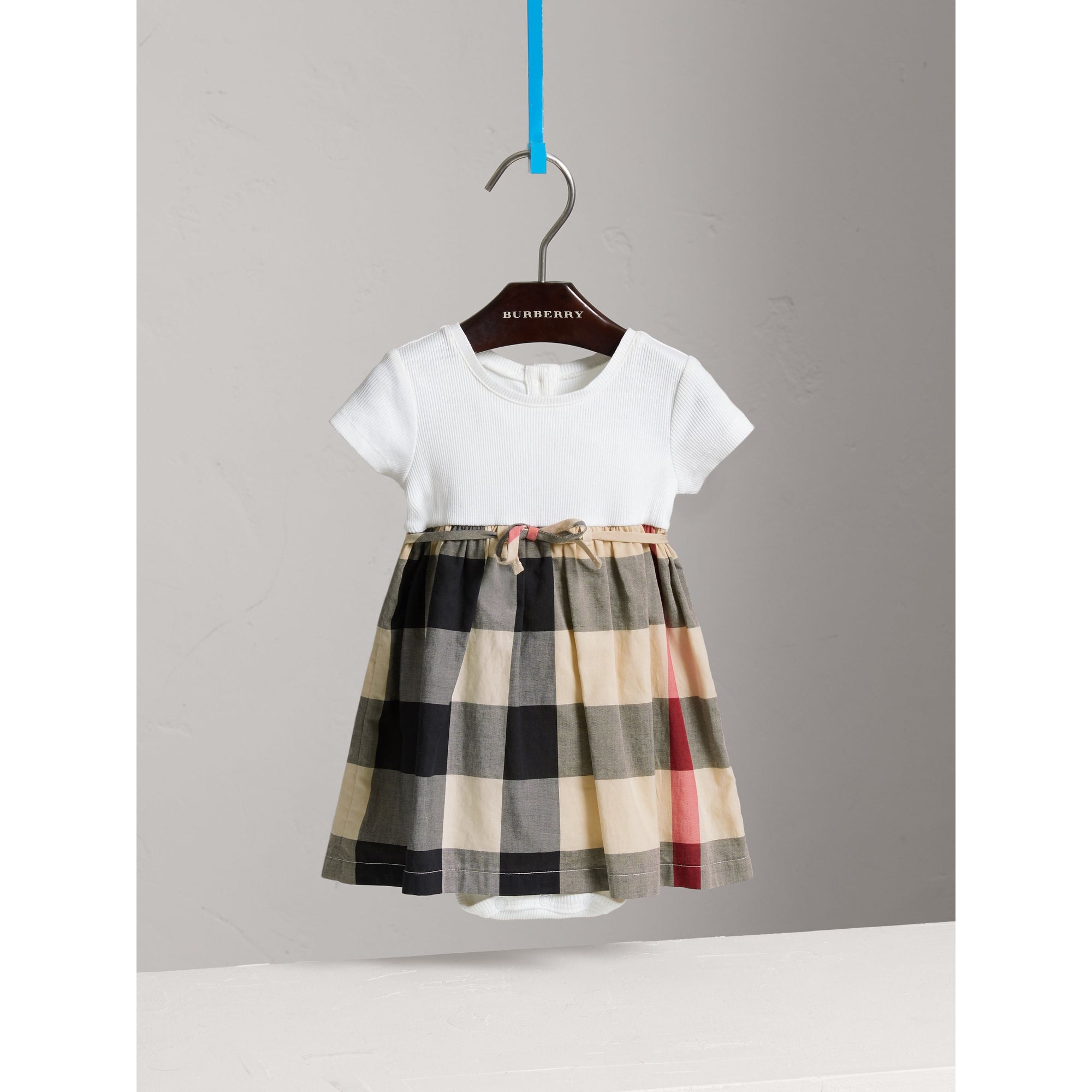 NEW CLASSIC CHECK Robe t-shirt en jersey de coton à motif check