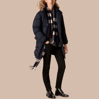 NAVY Parka rembourrée en duvet avec bordure en fourrure