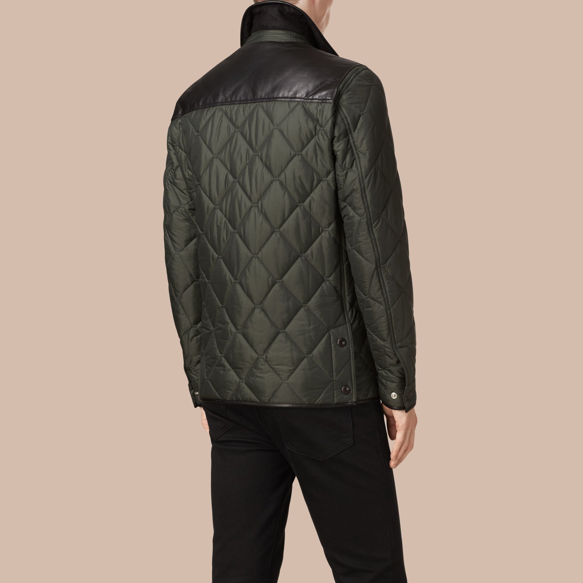OLIVE GREEN Veste utilitaire avec éléments en agneau