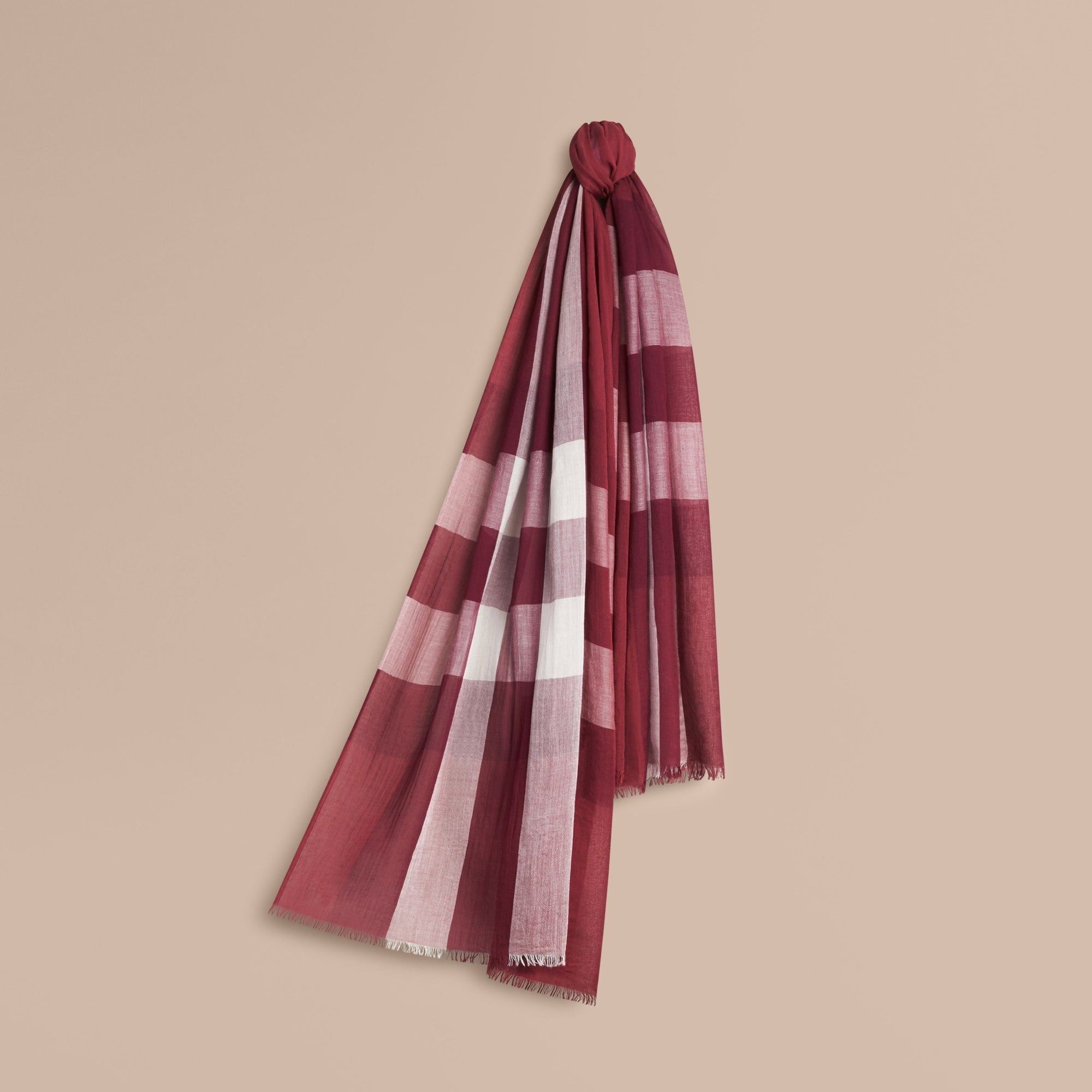 GARNET PINK Écharpe en modal, cachemire et soie à motif check