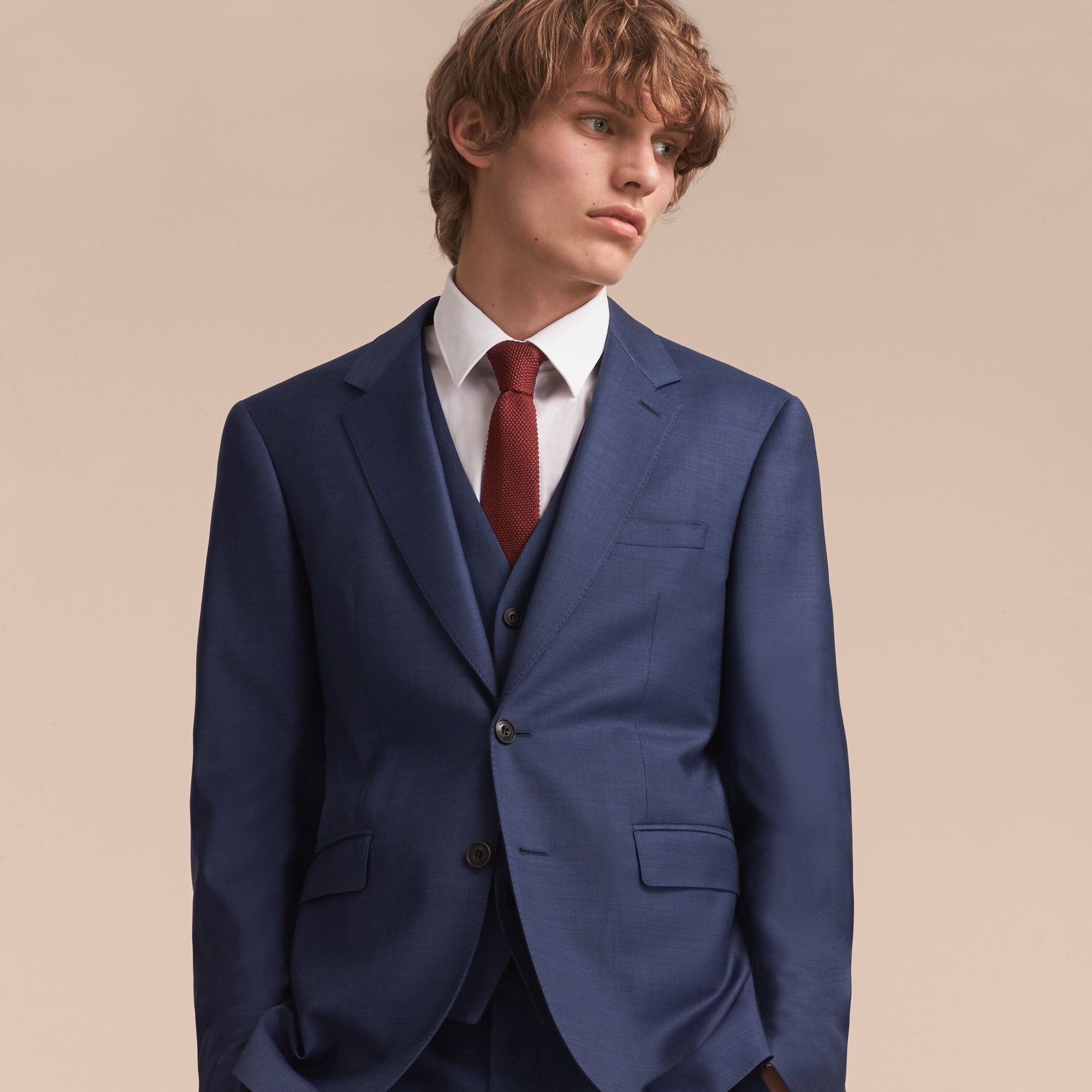 DEEP CLARET Cravate fine en maille de soie