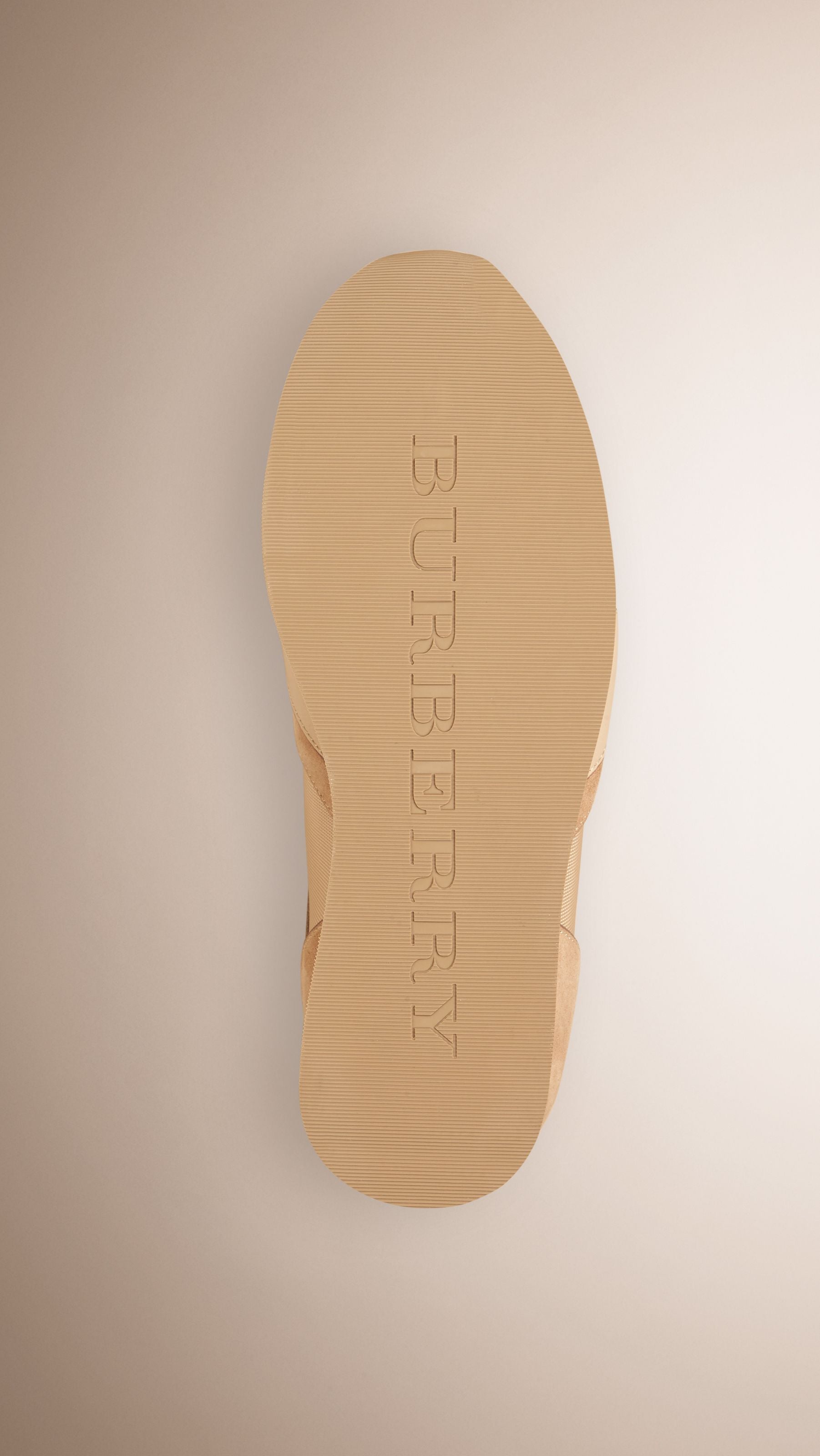 LIGHT NUDE Tennis Field Sneaker en cuir velours et matière filet