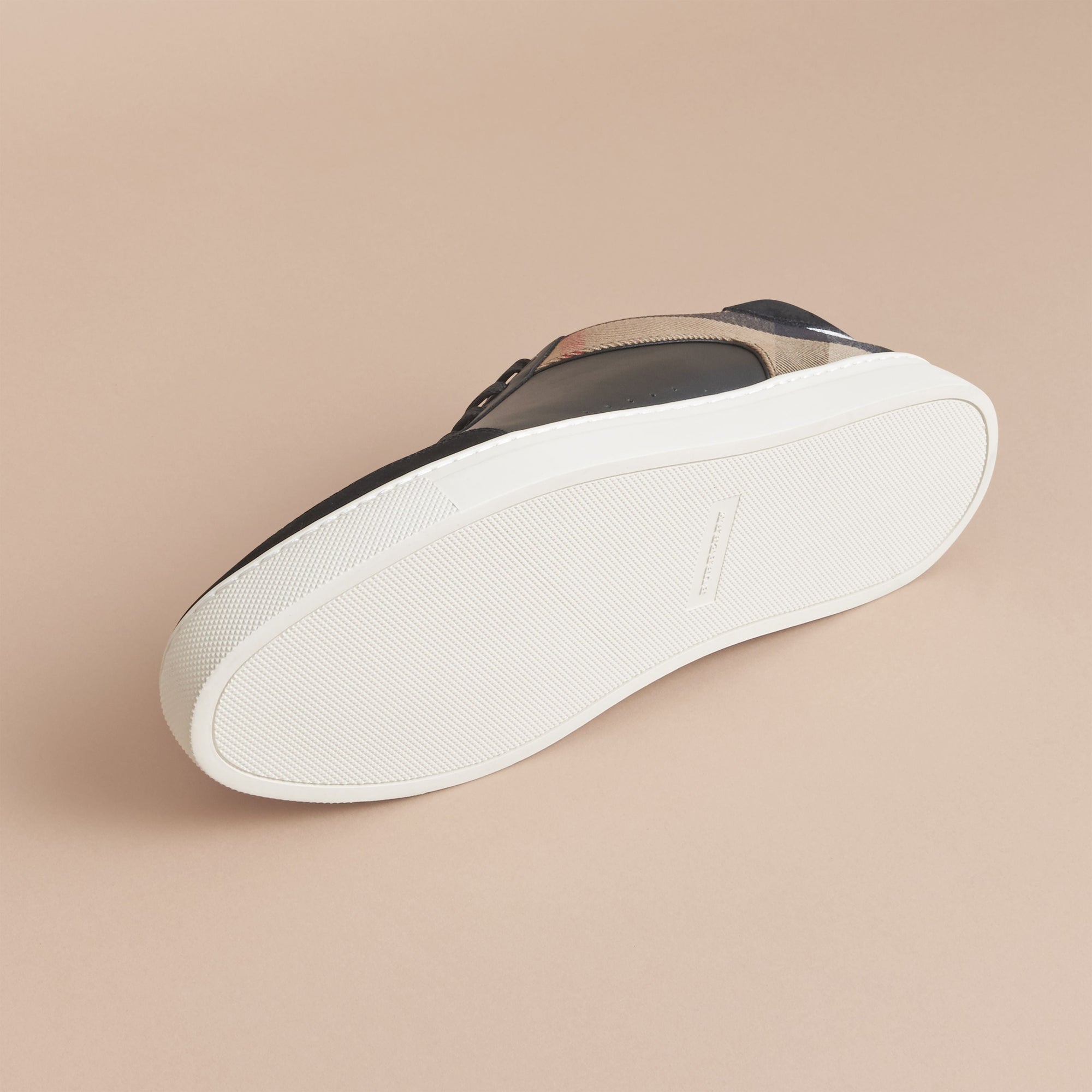 HC/BLACK Tennis en cuir avec motif House check