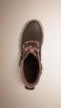 GARNET PINK Bottines de pluie color-block