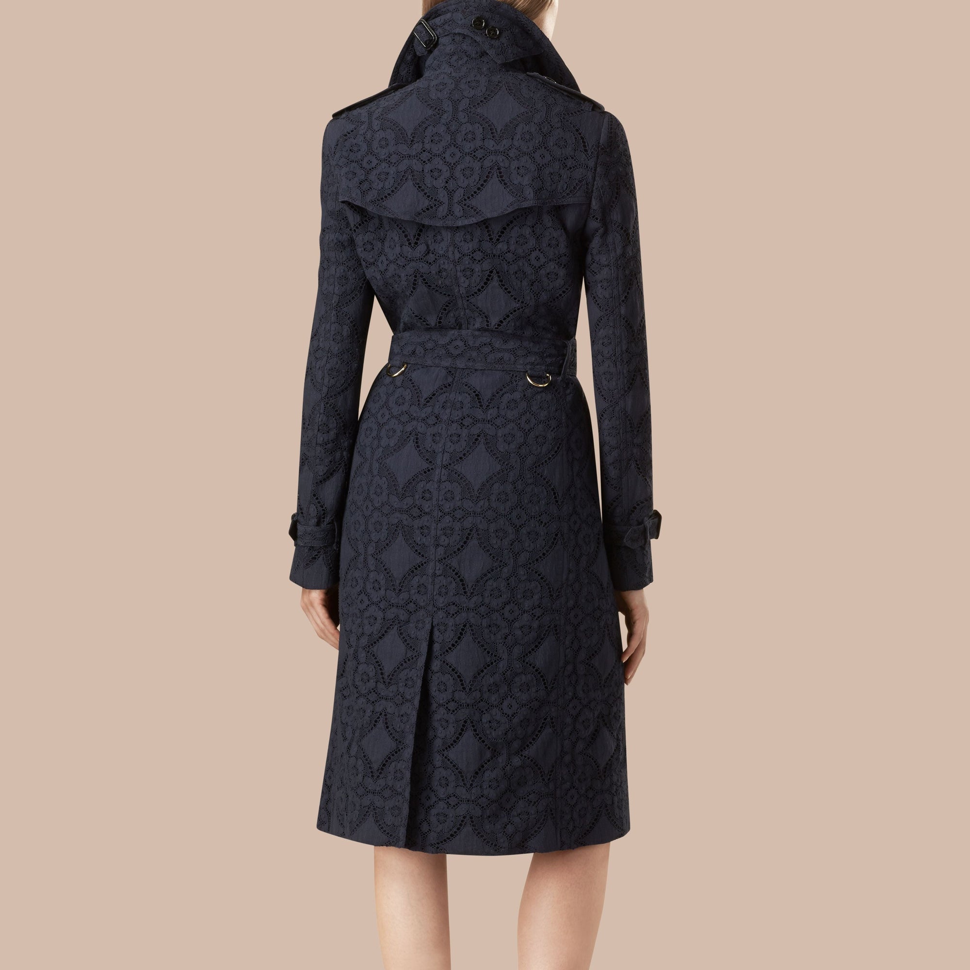 INK Trench-coat en dentelle de gabardine