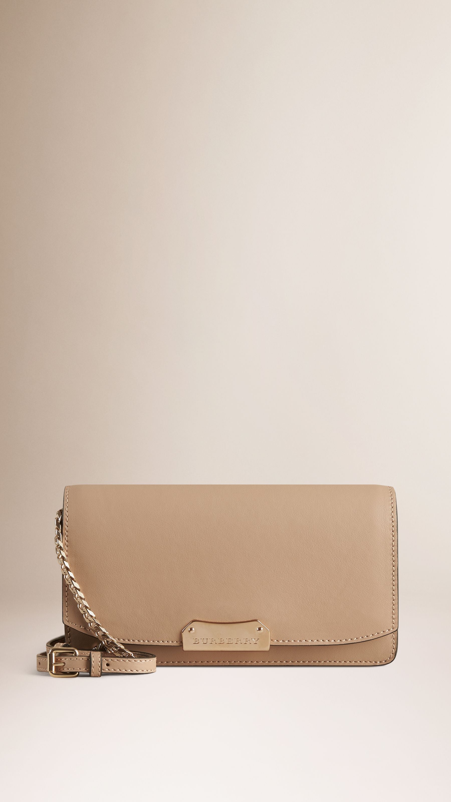 HONEY Clutch en cuir avec chaîne