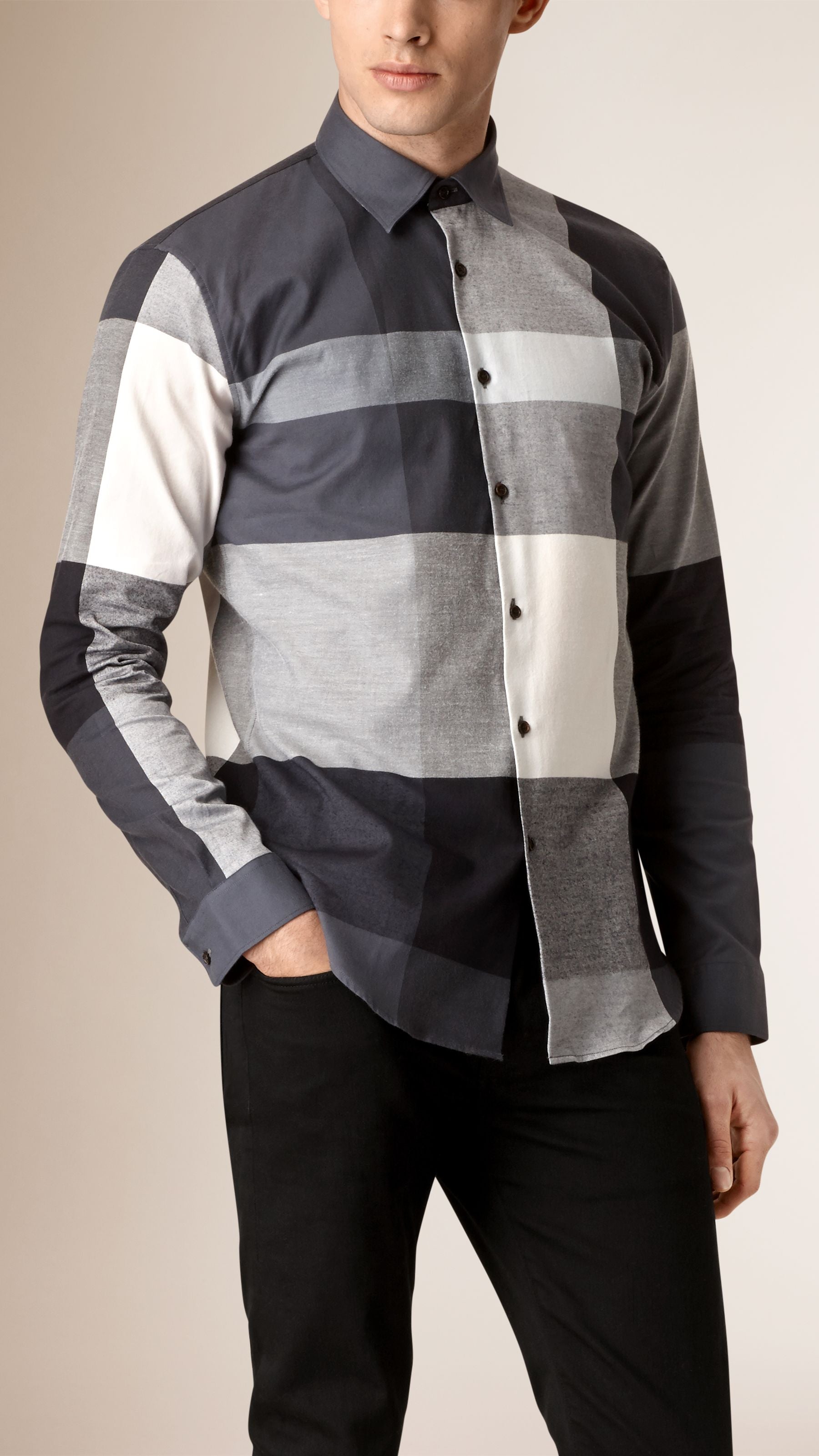 CHARCOAL Chemise en coton de coupe moderne à motif check