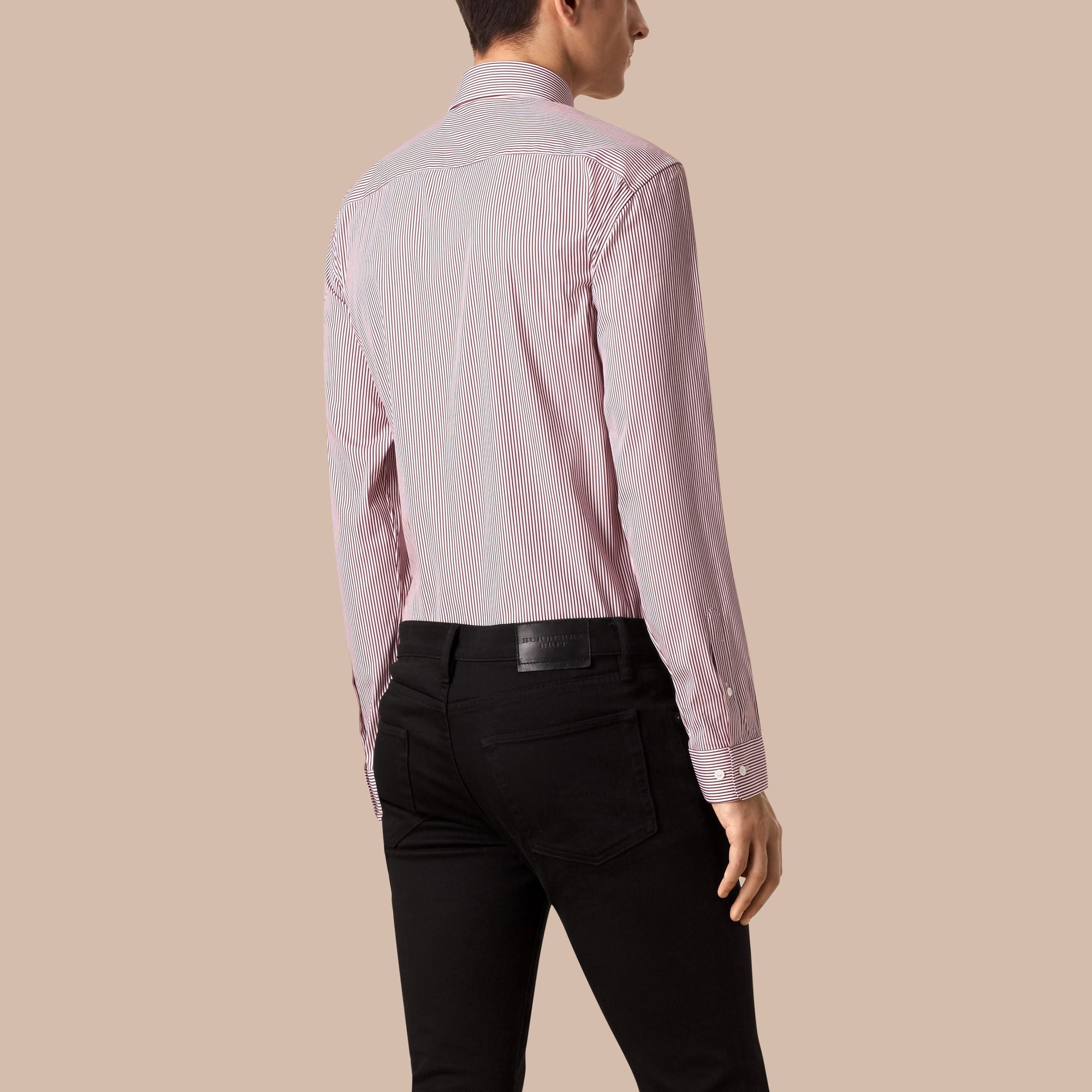 DEEP BURGUNDY Chemise moderne en coton extensible rayé