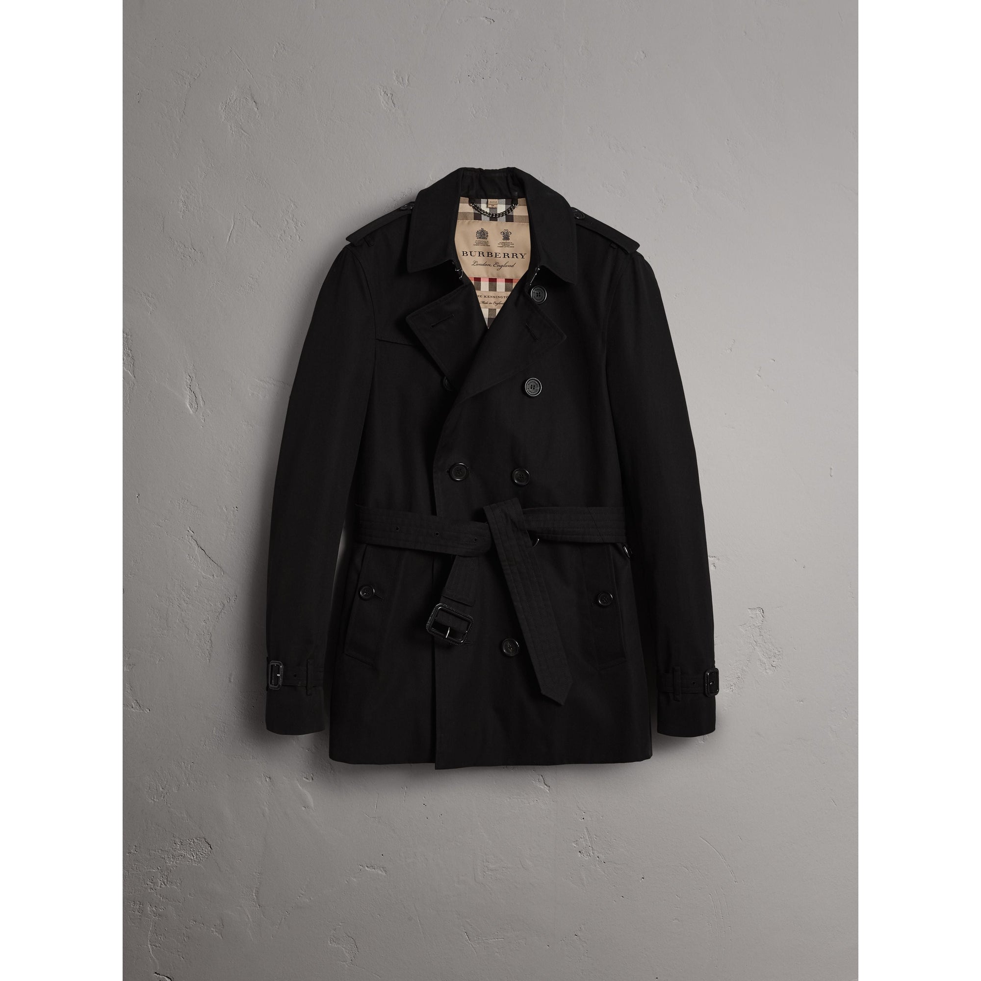 BLACK The Chelsea – Trench court