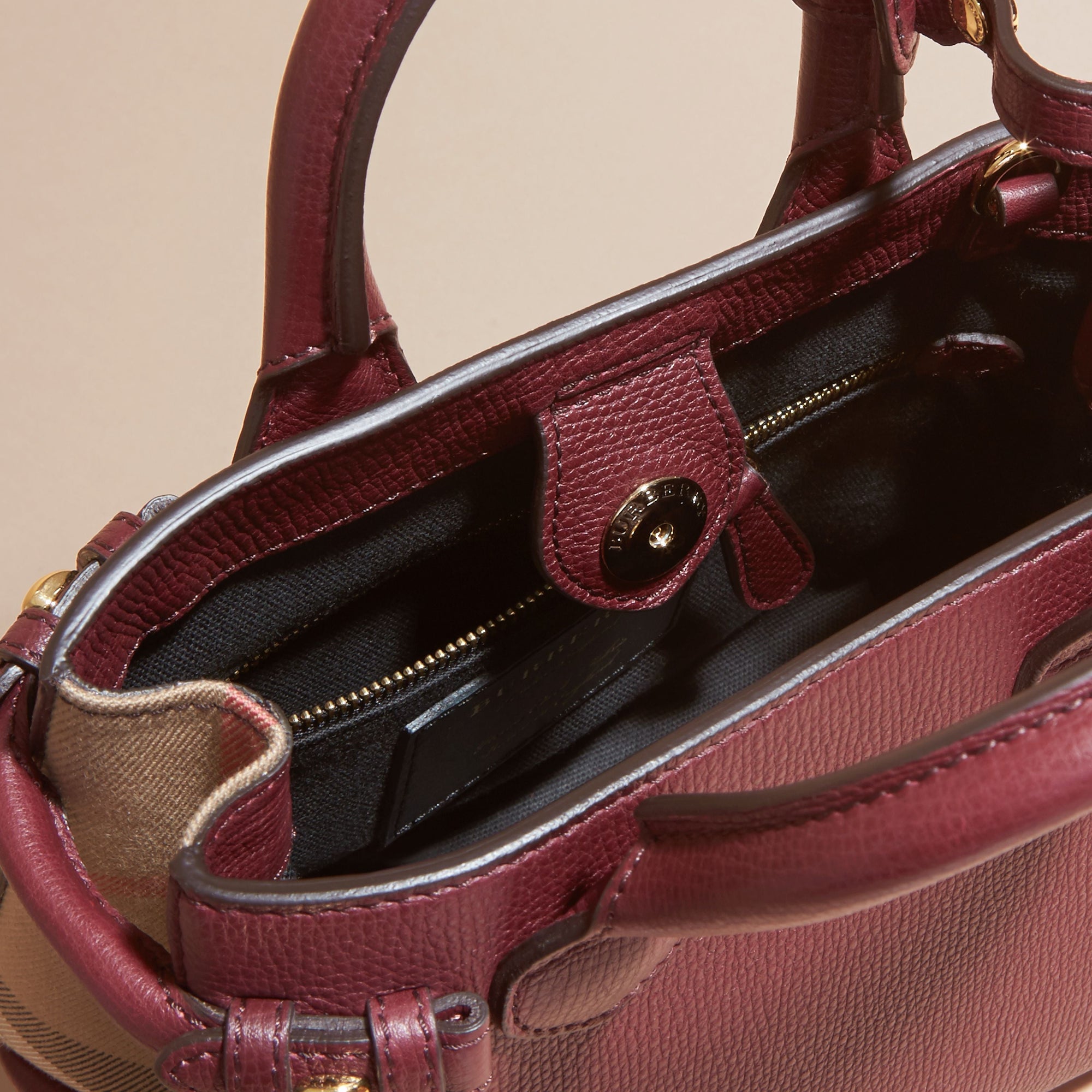 MAHOGANY RED The Baby Banner en cuir et coton House check