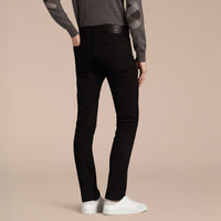 BLACK Jean délavé de coupe droite en denim extensible