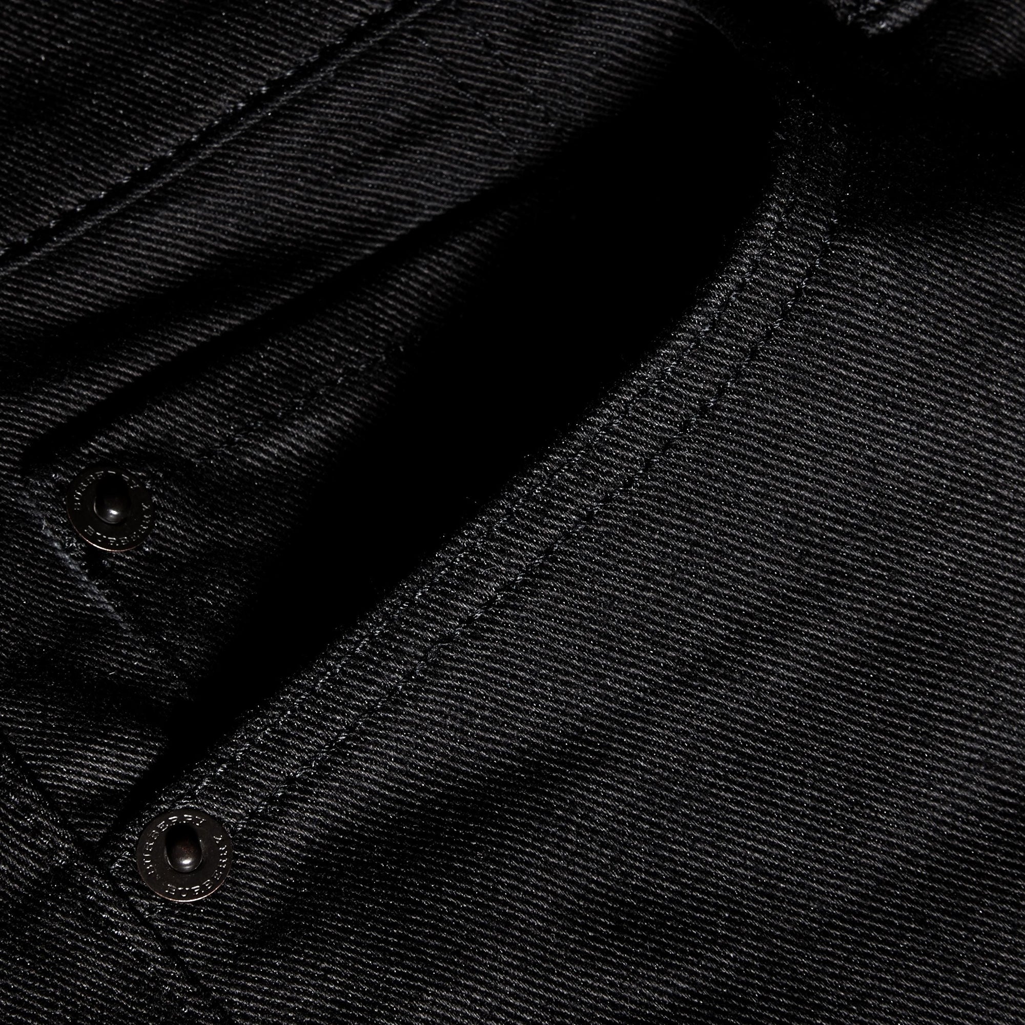 BLACK Jean délavé de coupe droite en denim extensible
