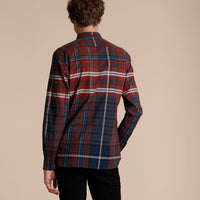 BURGUNDY RED Chemise en coton à motif check avec col boutonné