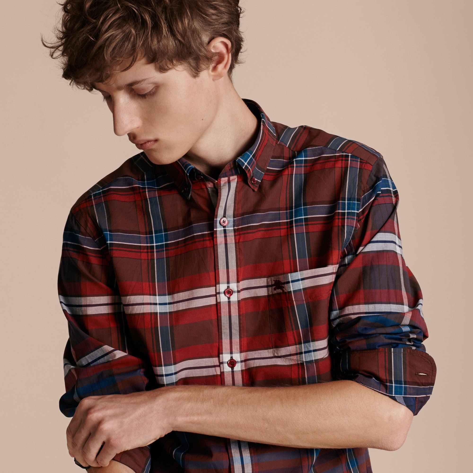 BURGUNDY RED Chemise en coton à motif check avec col boutonné
