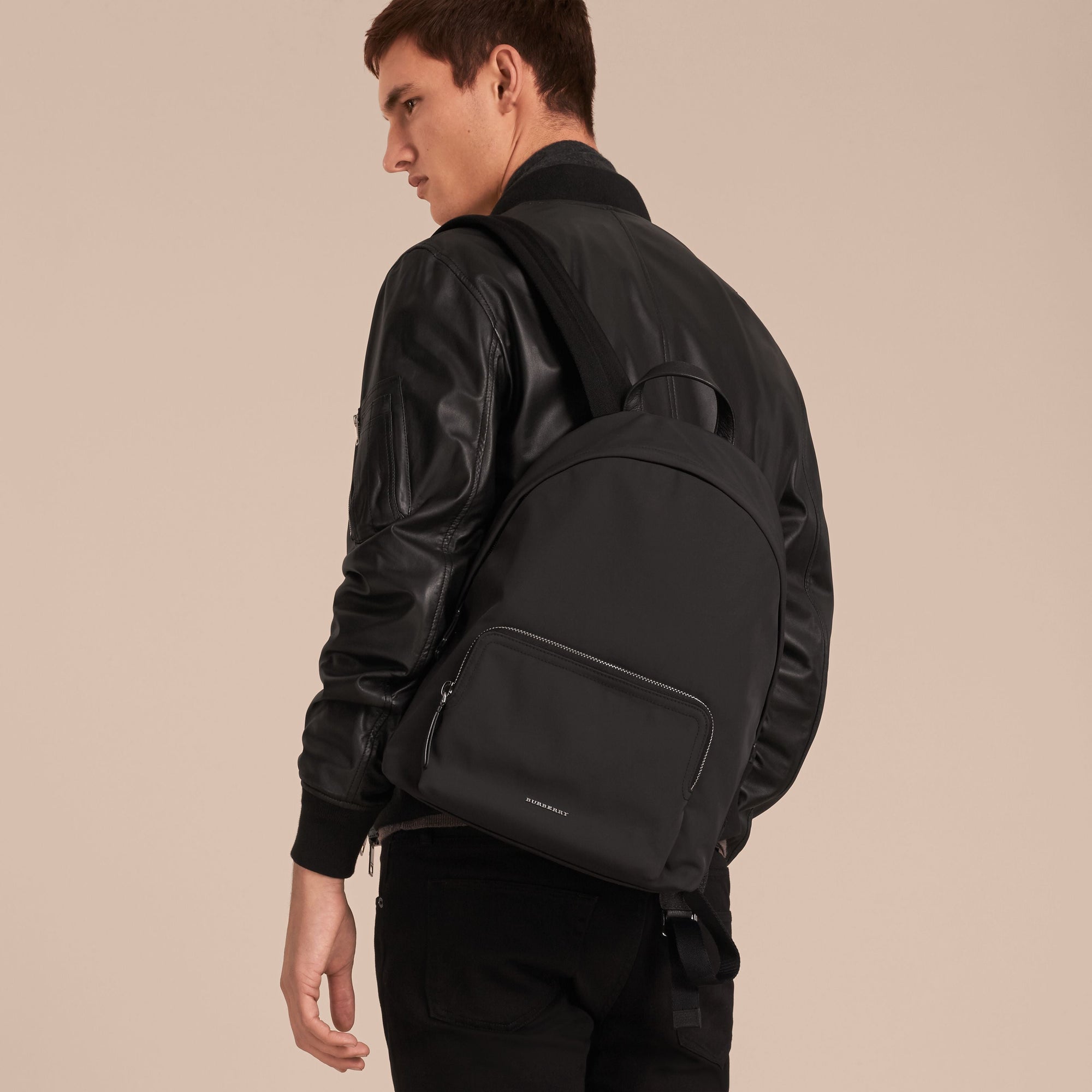BLACK Sac à dos en nylon avec éléments en cuir