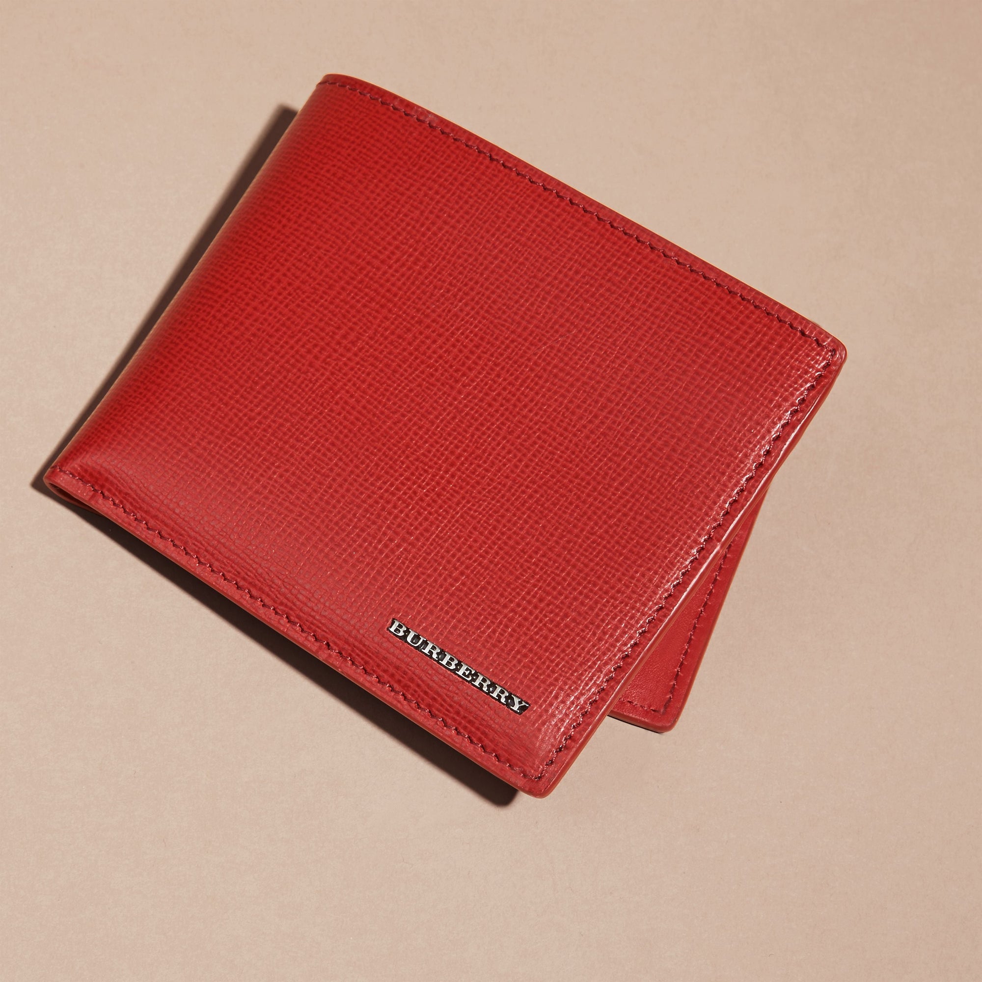 DARK MILITARY RED Portefeuille à rabat en cuir London