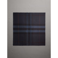 NAVY Grand carré léger en modal, soie et laine à motif check