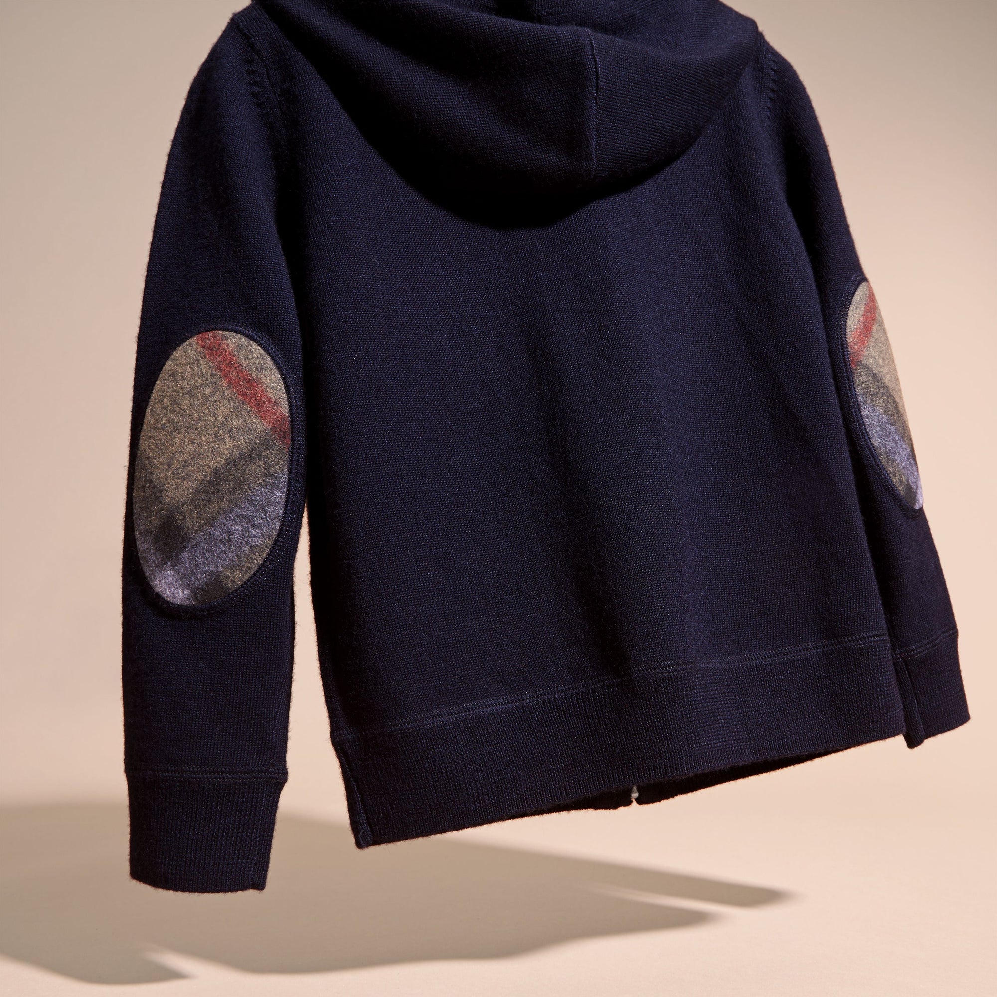 NAVY Haut en laine mérinos avec capuche et éléments à motif check