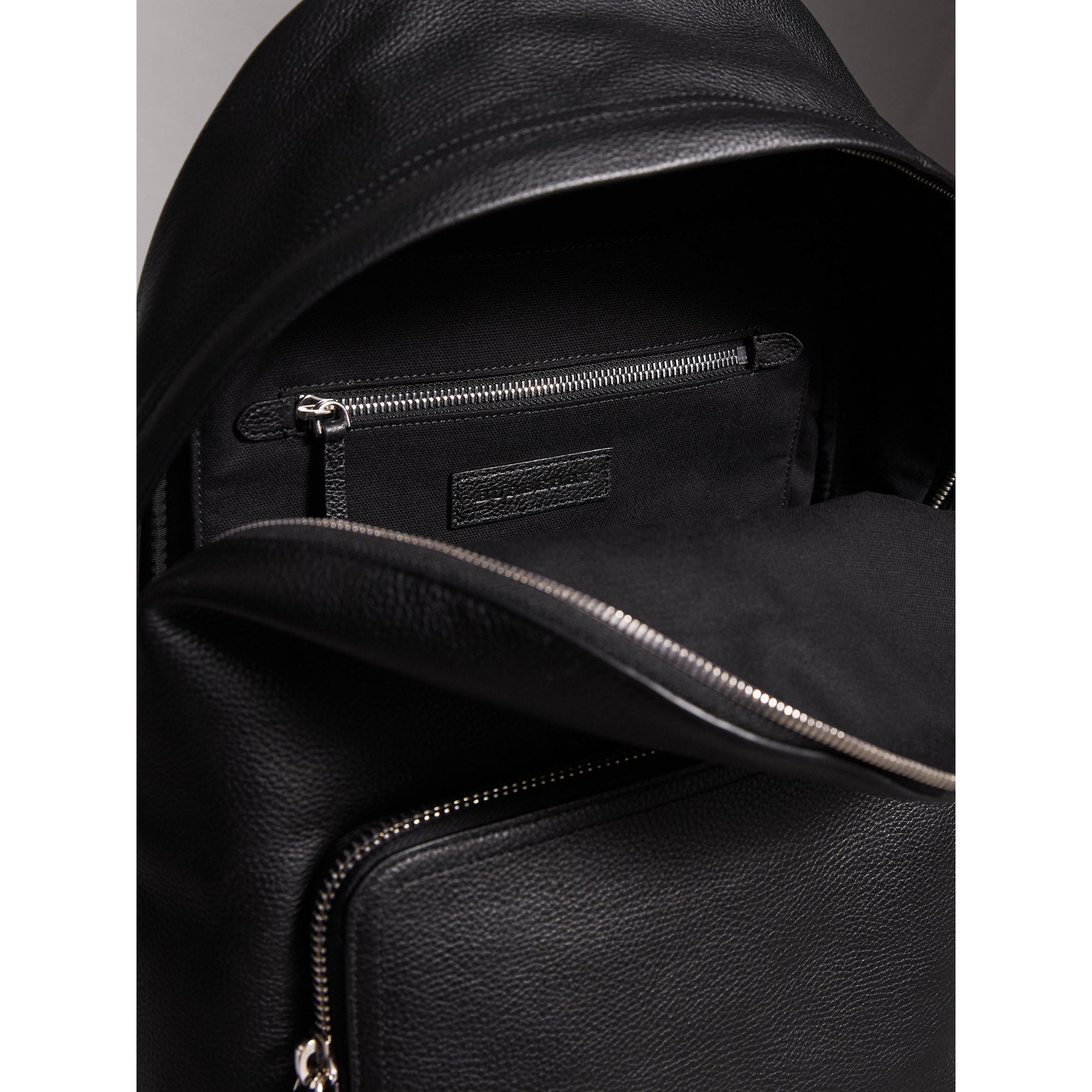 BLACK Sac à dos en cuir grené