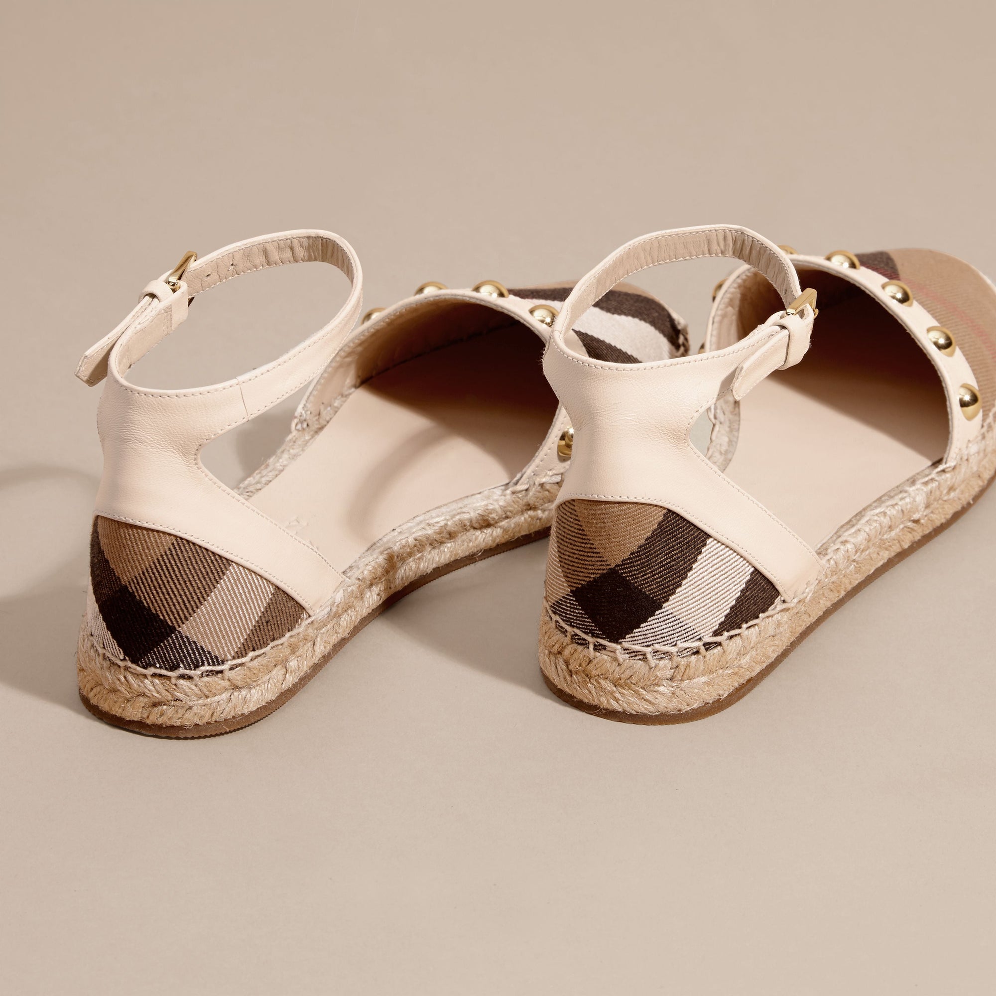 CREAM Sandales espadrilles en cuir clouté et coton House check