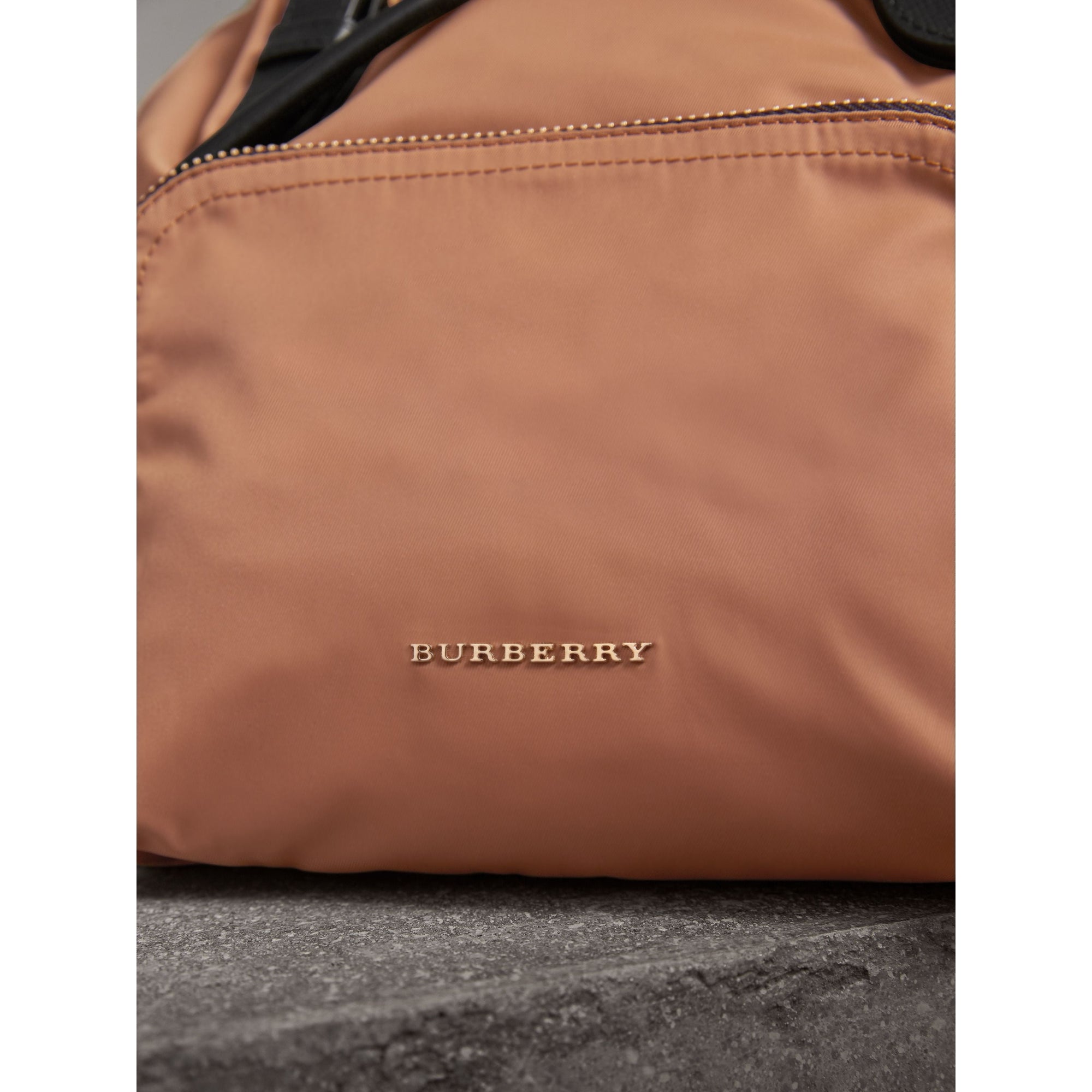 LIGHT FLAX Sac The Rucksack moyen en nylon technique et cuir