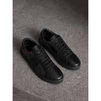 SMOKED CHOCOLATE CHK Sneakers en cuir et tissu London check